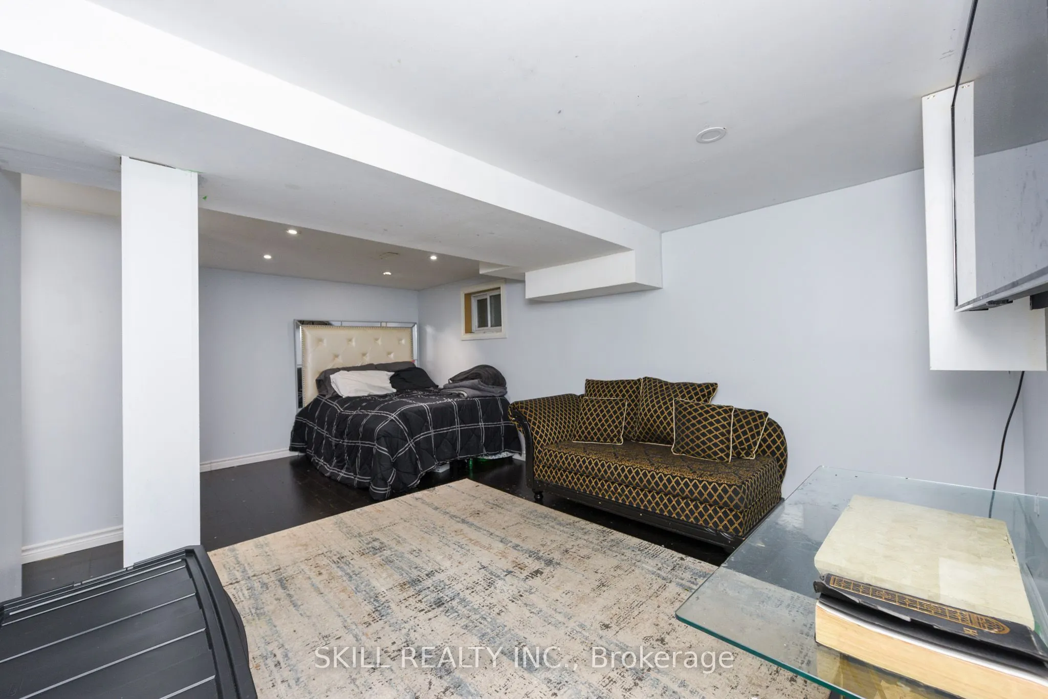 7500 Goreway Drive, #92
