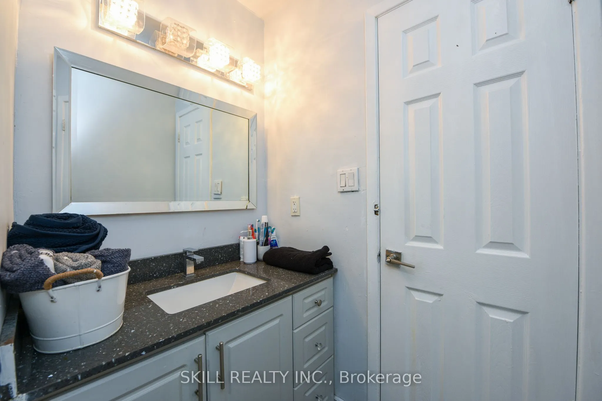 7500 Goreway Drive, #92