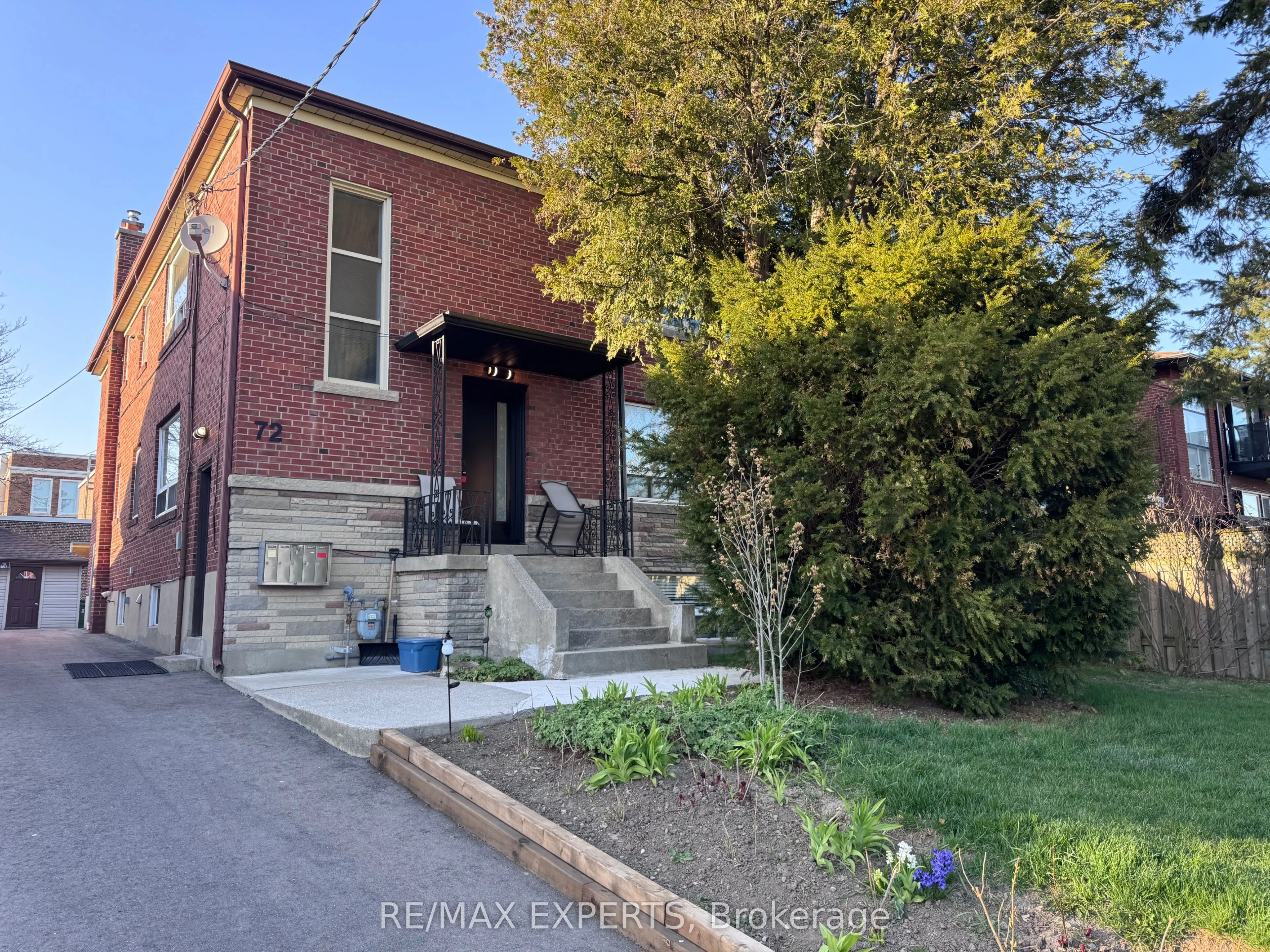72 Hillside Avenue, #4
