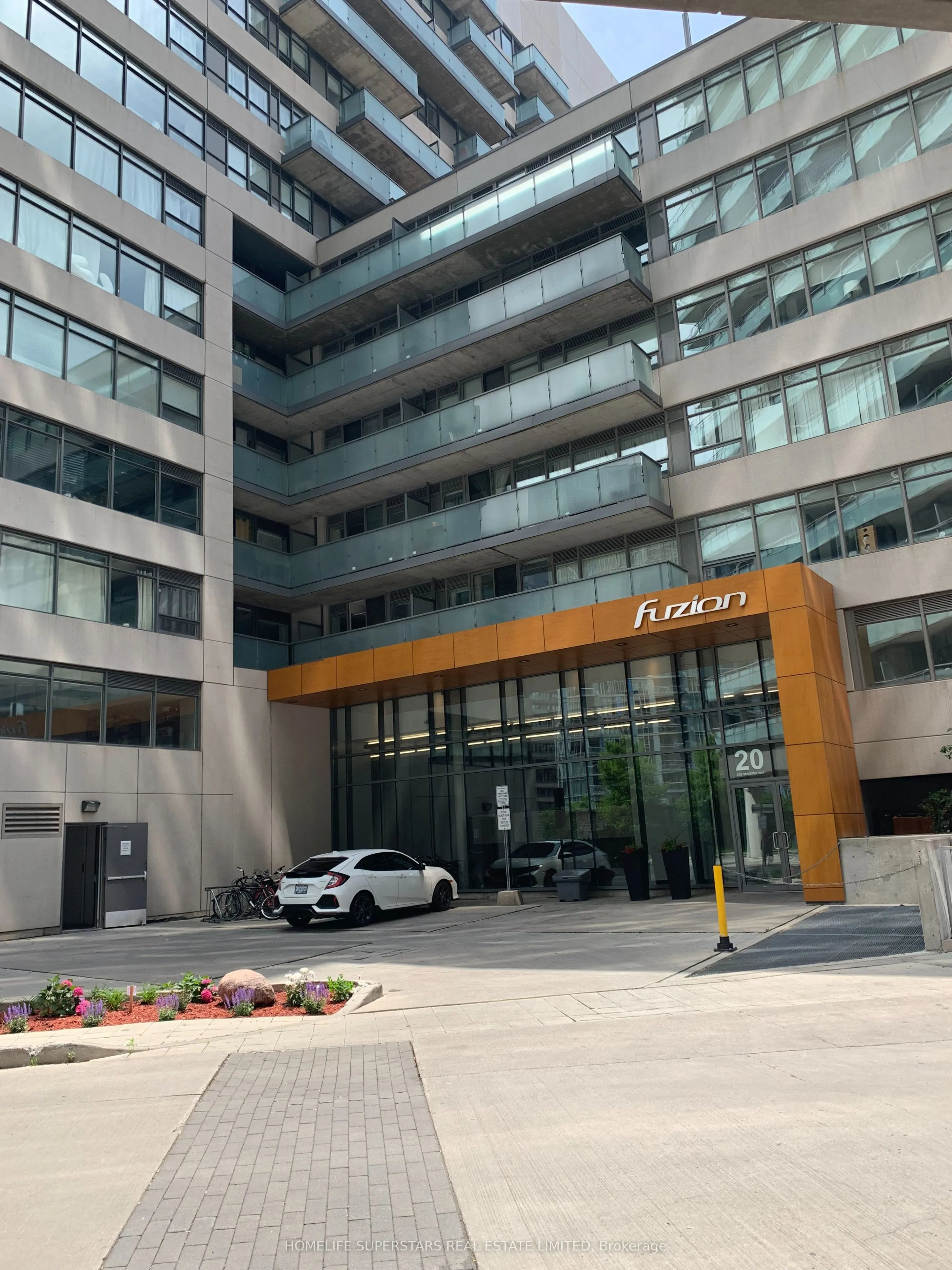 20 Joe Shuster Way, #406