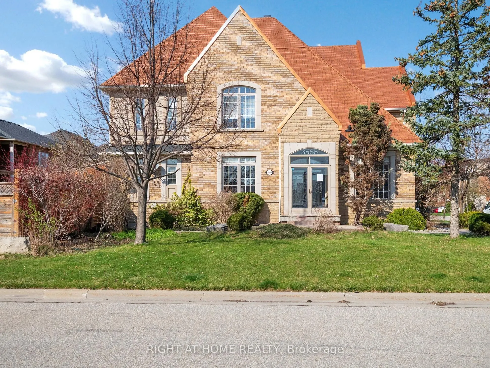 3585 Stonecutter Crescent