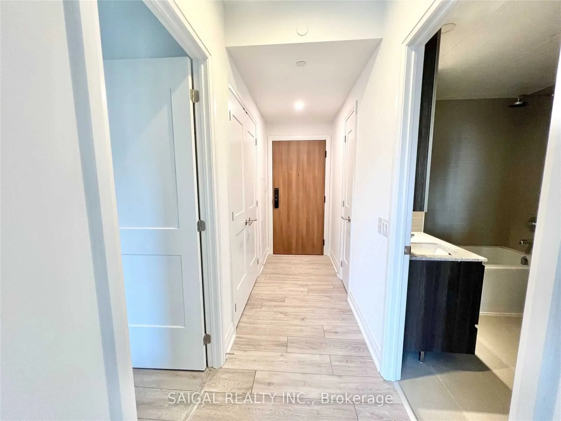21 Park Street E, #601