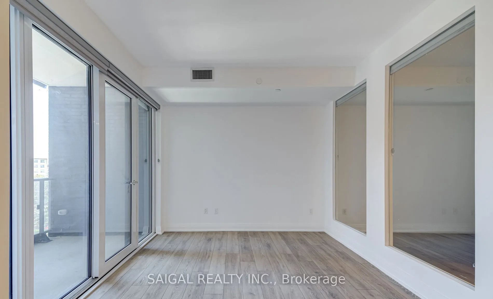 21 Park Street E, #601