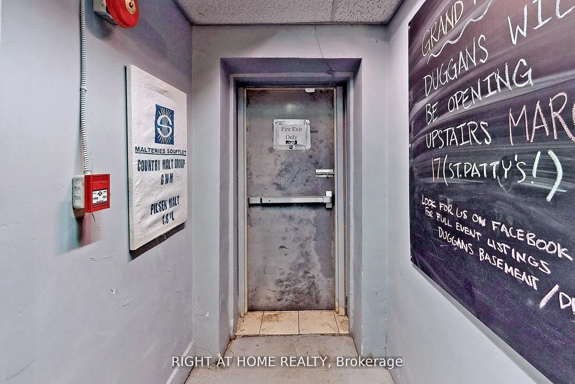 1346 Queen Street W