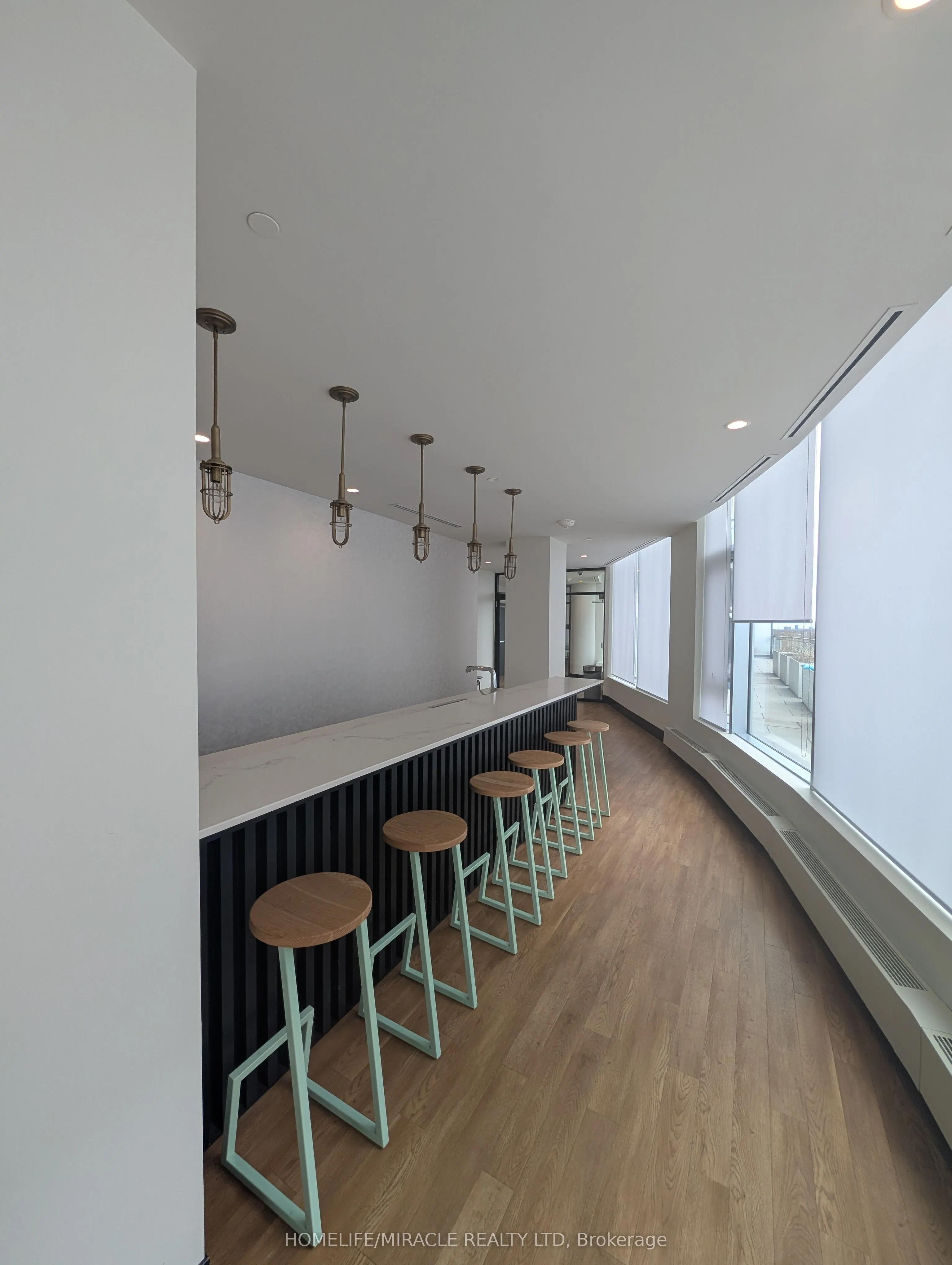 2520 Eglinton Avenue W, #1611