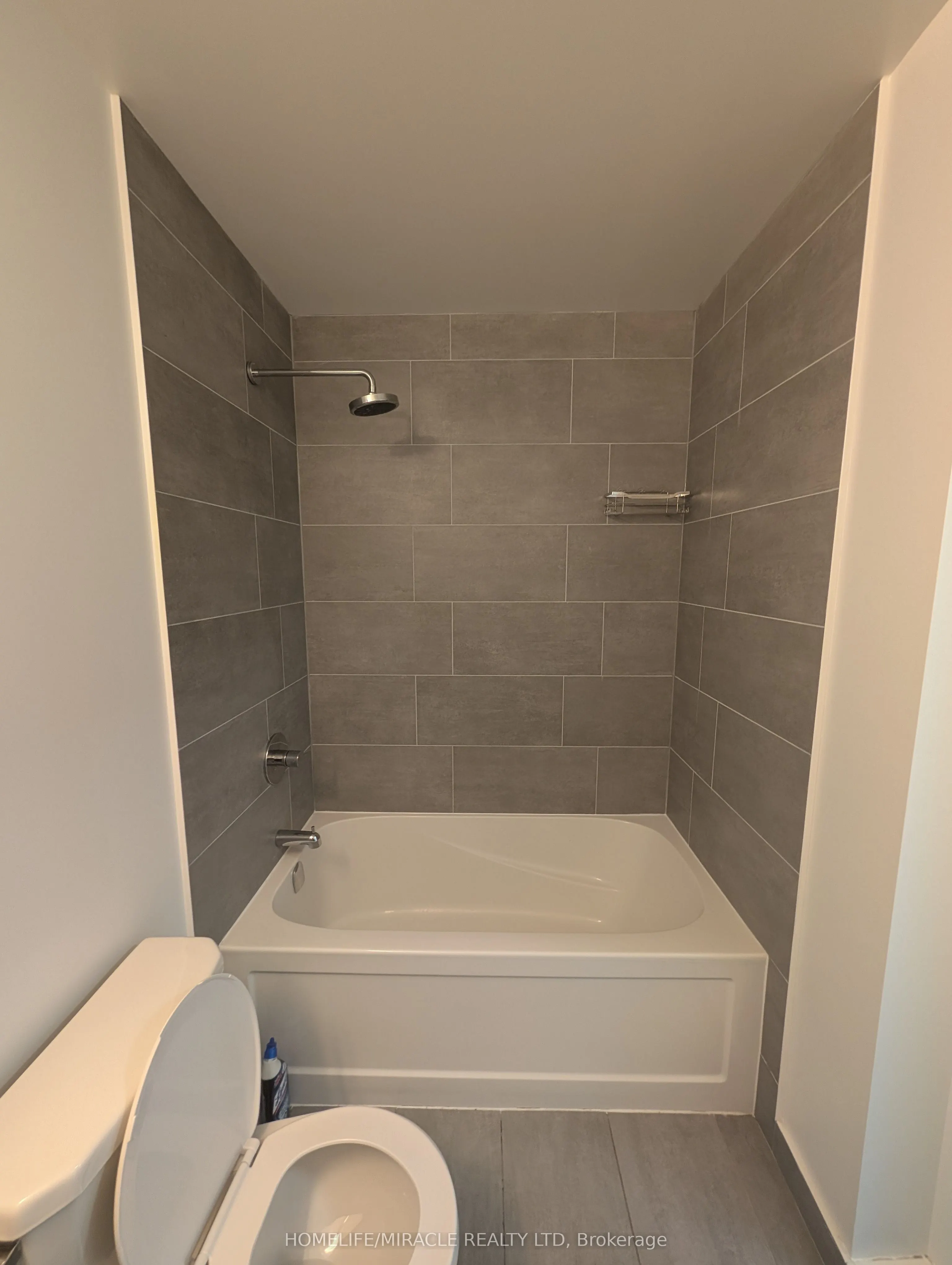 2520 Eglinton Avenue W, #1611