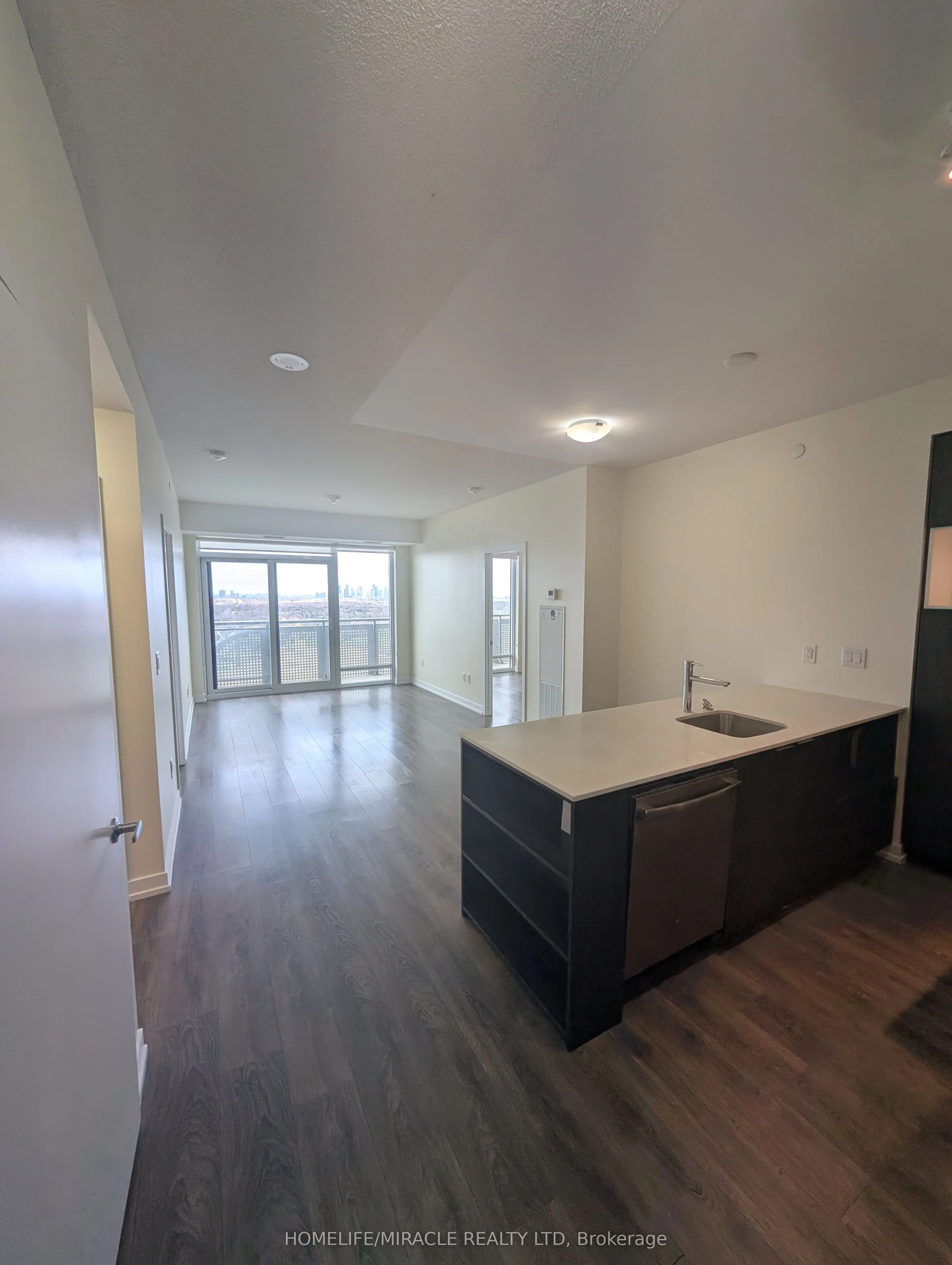 2520 Eglinton Avenue W, #1611