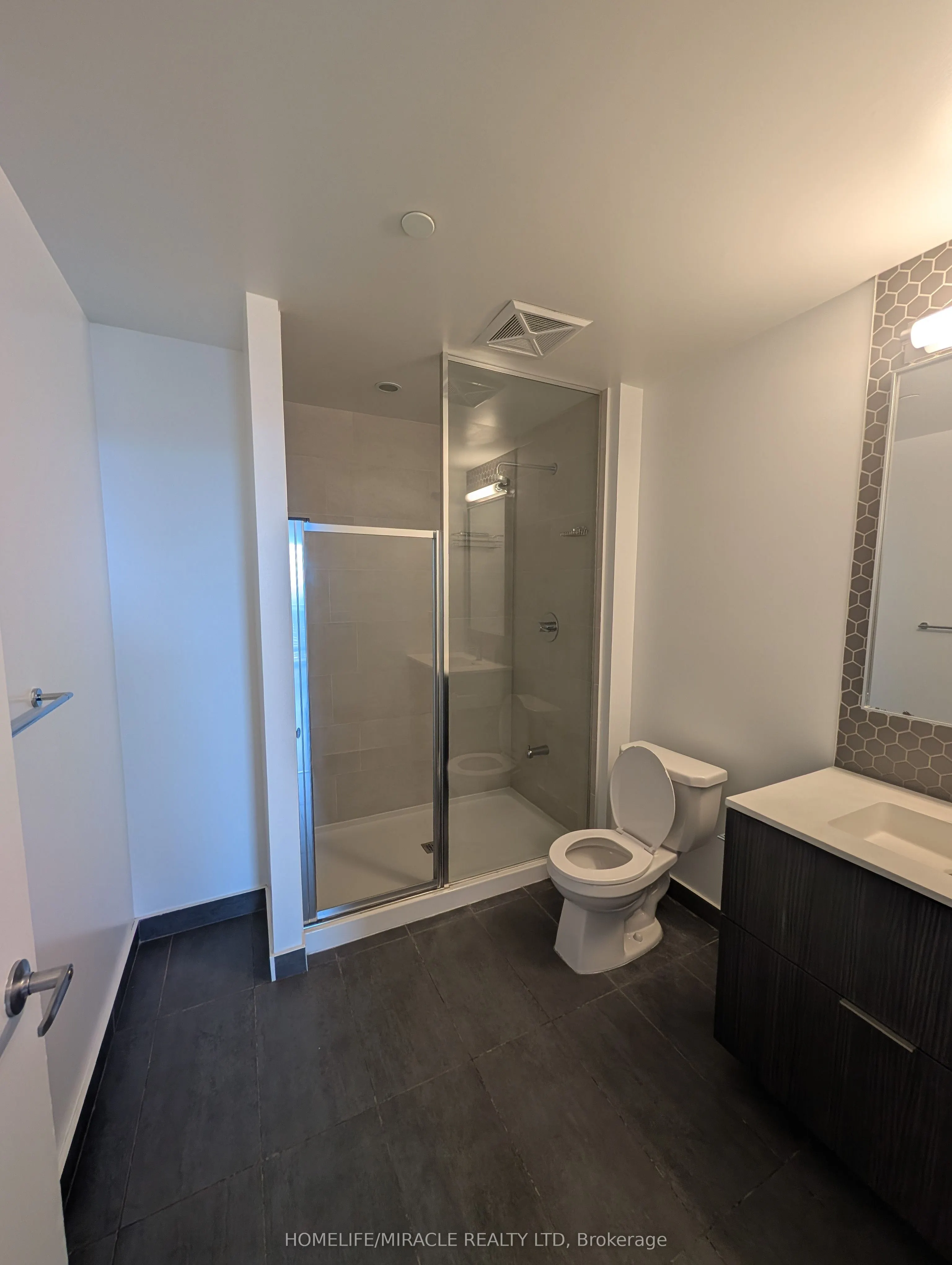 2520 Eglinton Avenue W, #1611