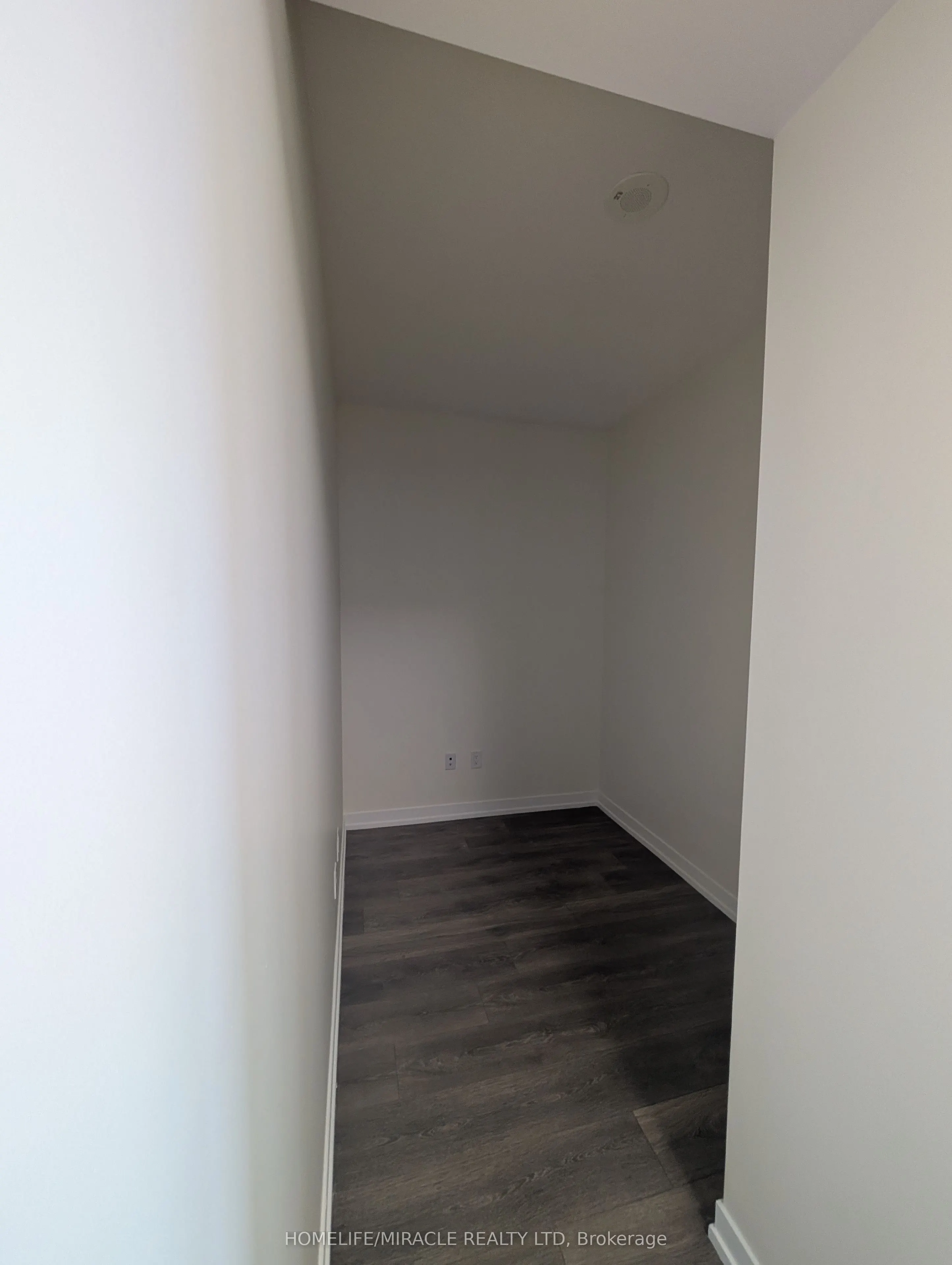 2520 Eglinton Avenue W, #1611