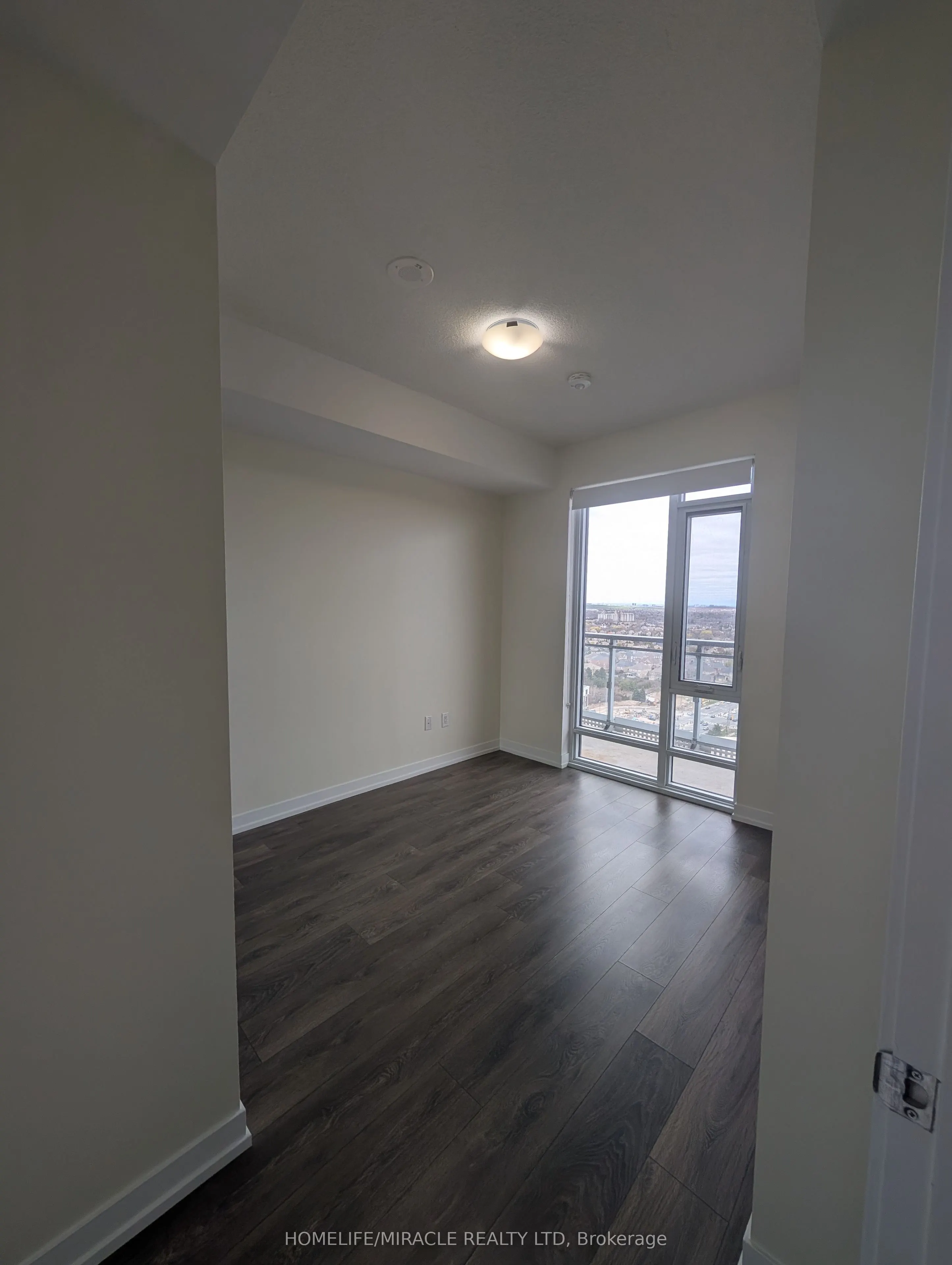 2520 Eglinton Avenue W, #1611