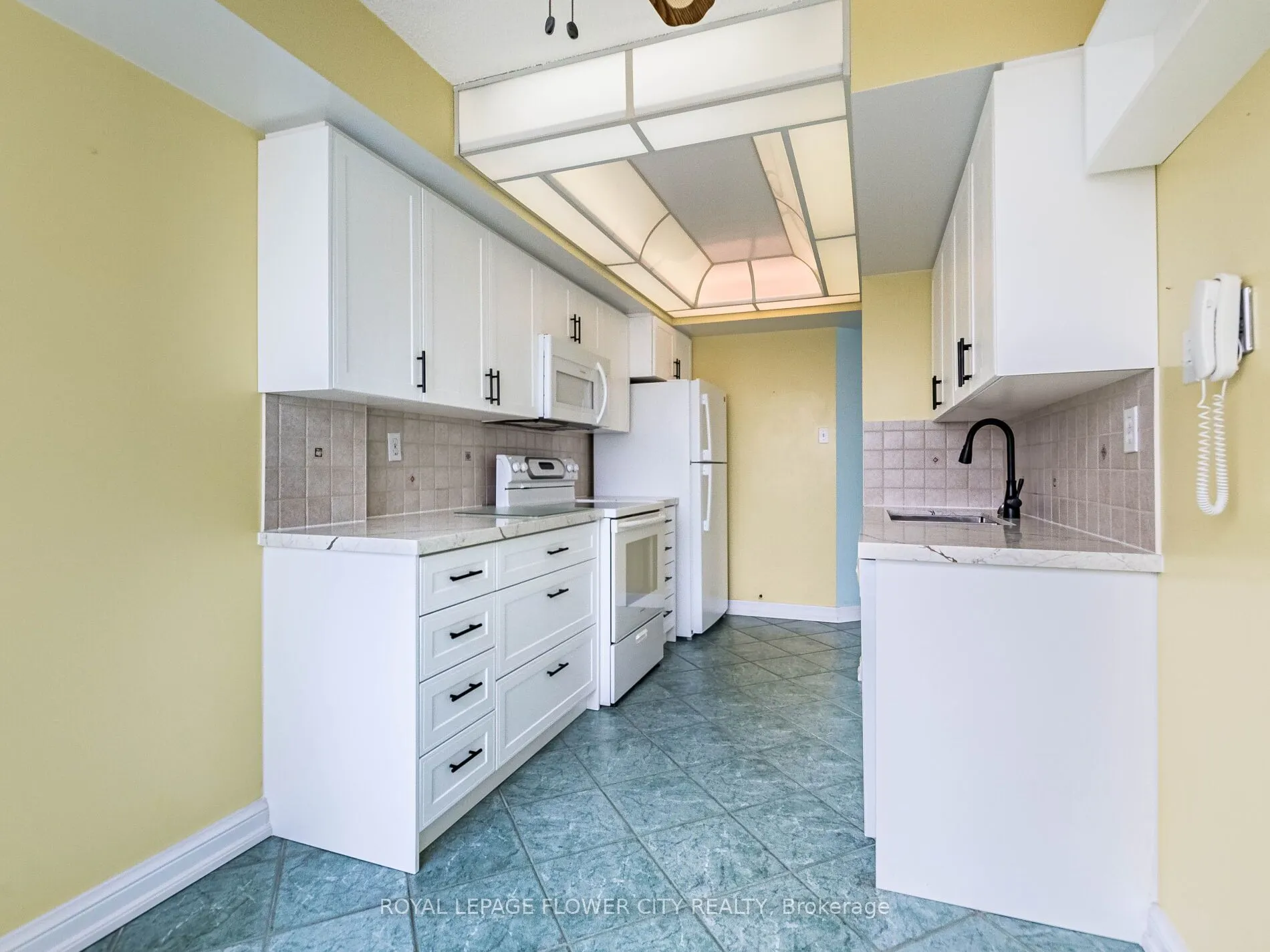 22 Hanover Road, #710
