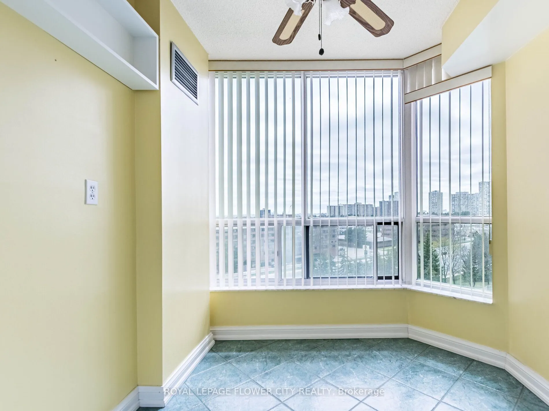 22 Hanover Road, #710