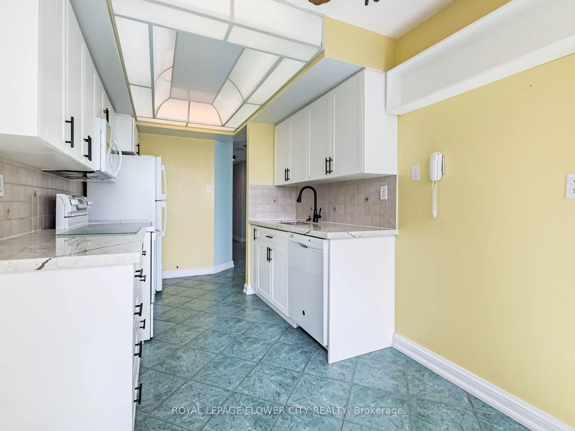 22 Hanover Road, #710