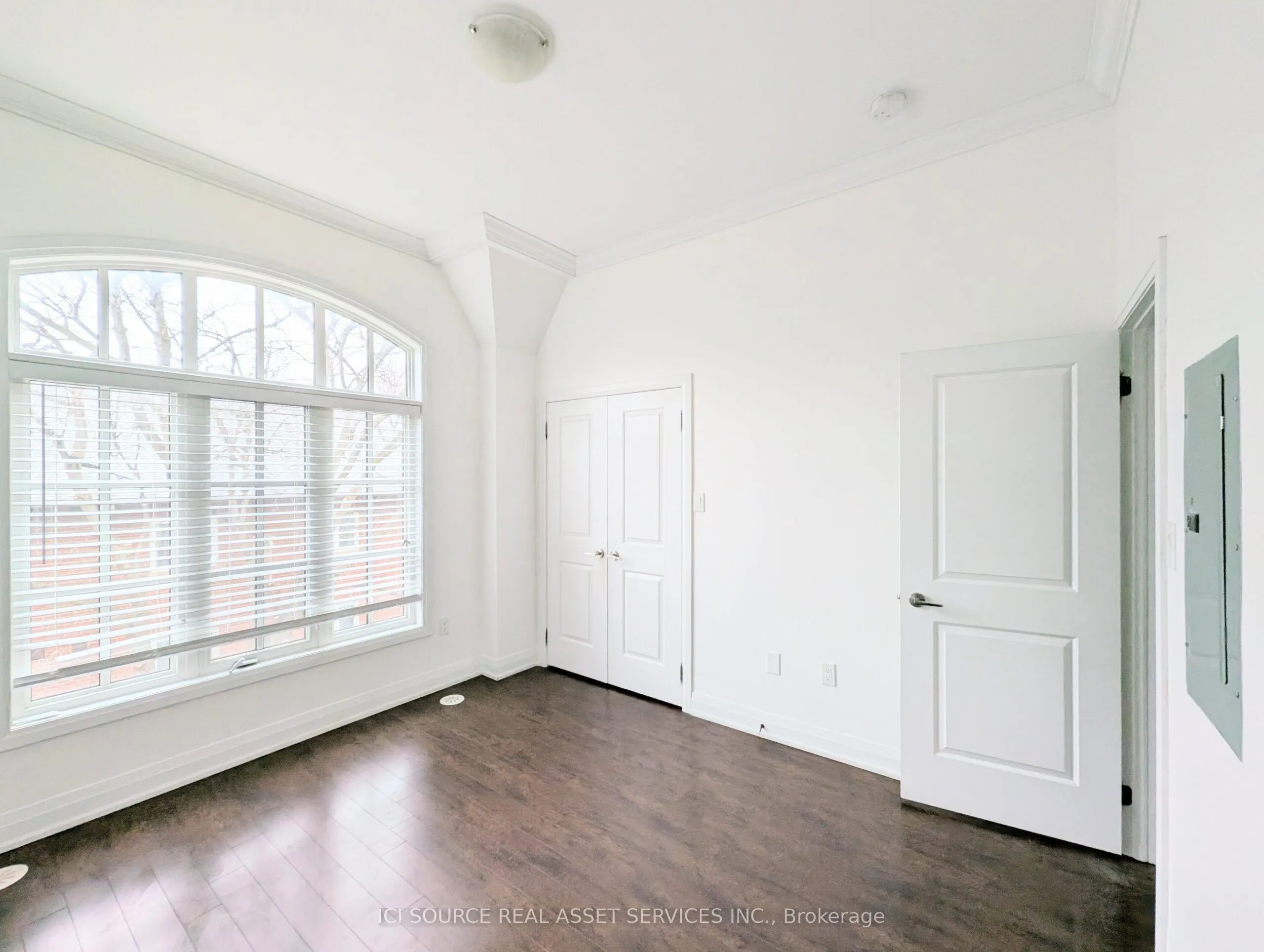 3077 Cawthra Road, #16