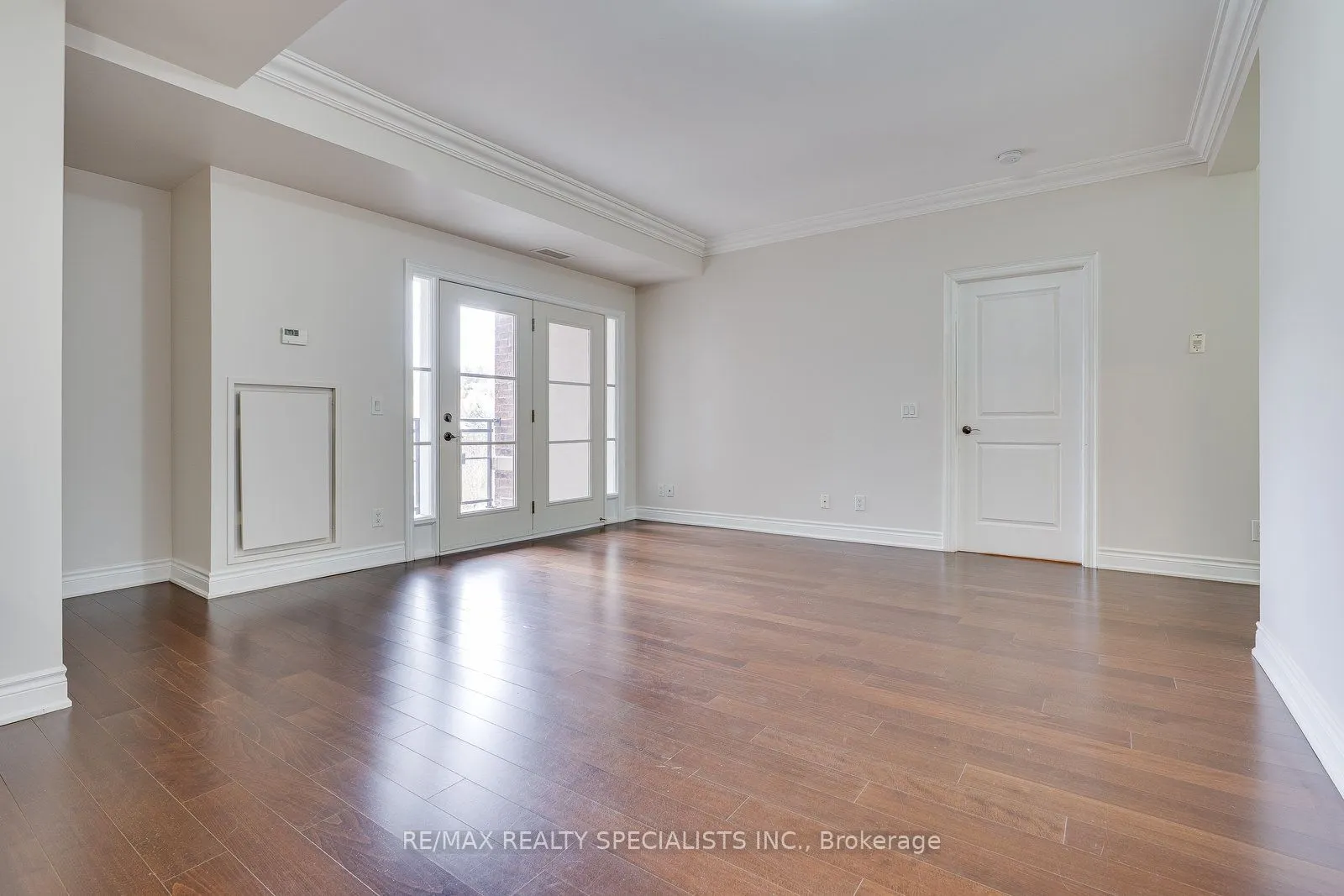 60 Ann Street, #401