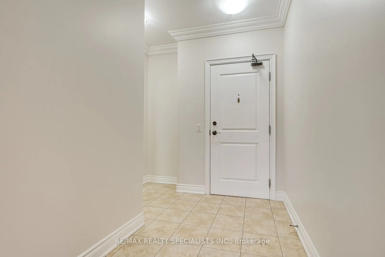 60 Ann Street, #401