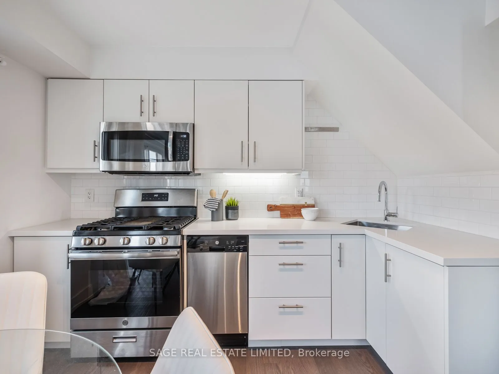 1183 Dufferin Street, #108