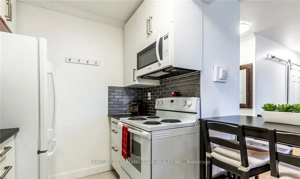 235 GRANDRAVINE Drive #201