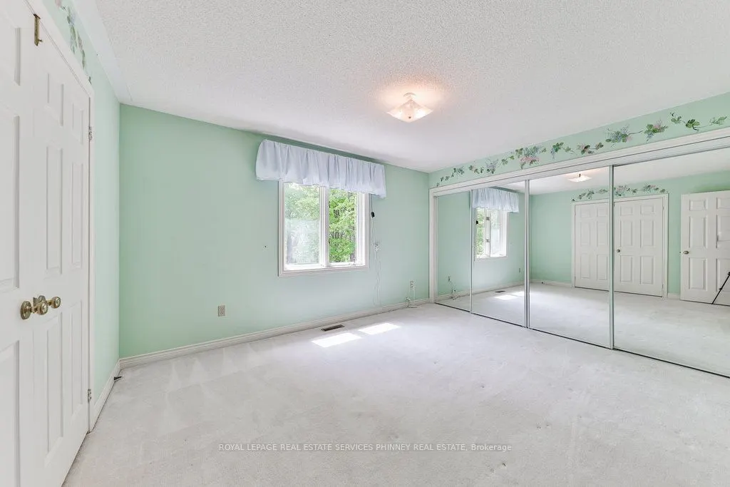 3952 Rolling Valley Drive