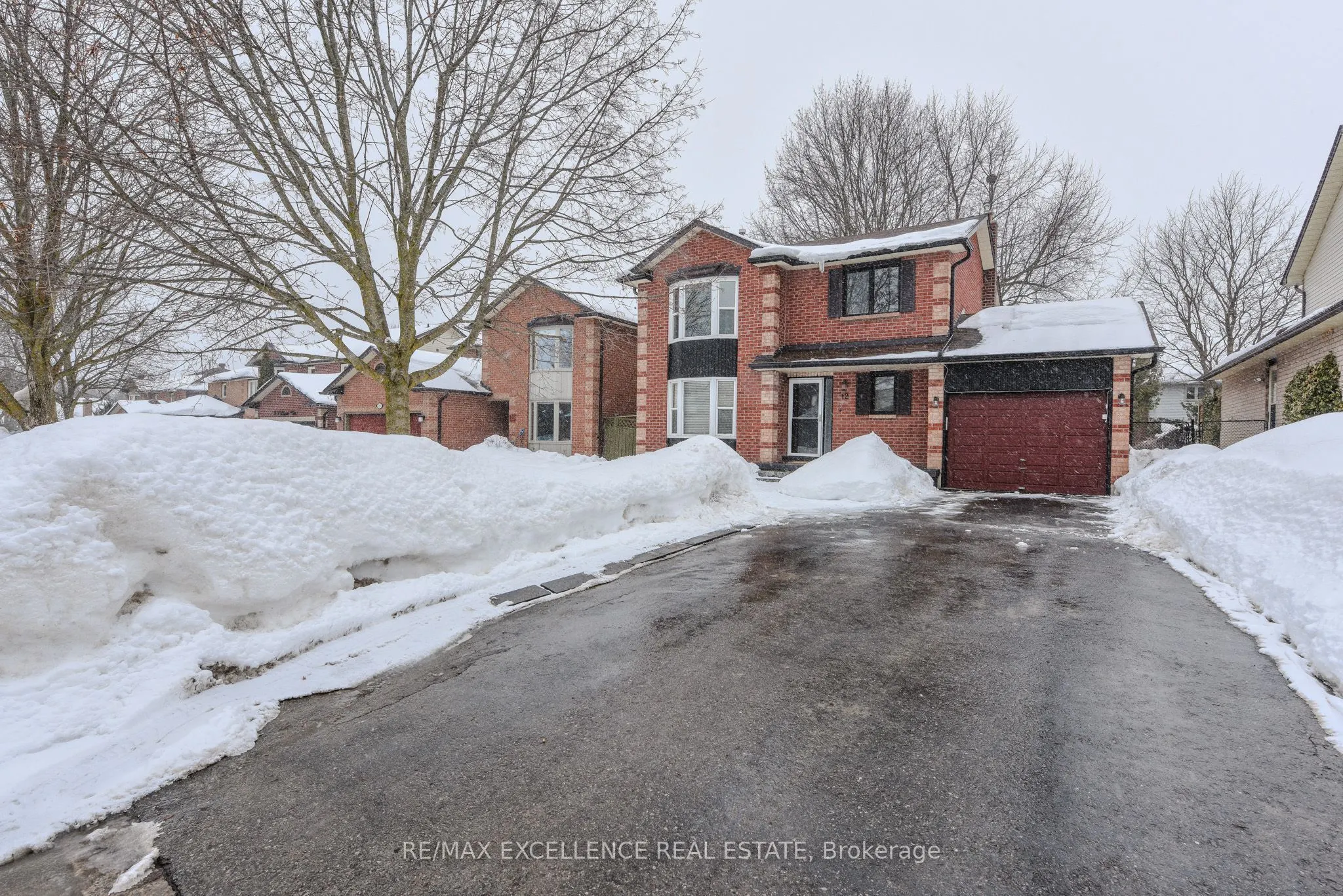 12 Fieldgate Drive
