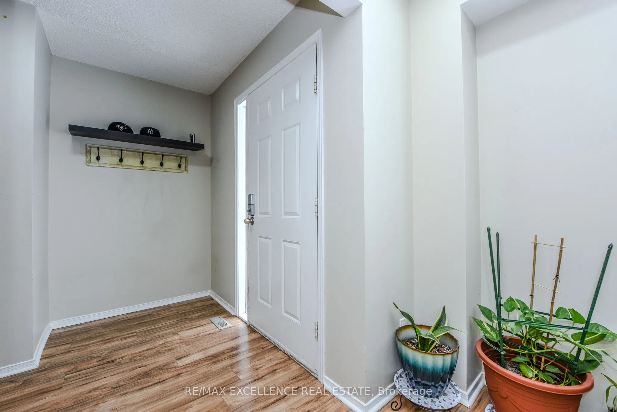 12 Fieldgate Drive