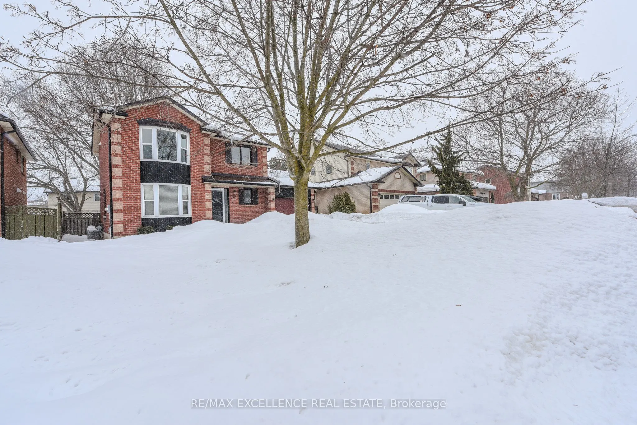 12 Fieldgate Drive