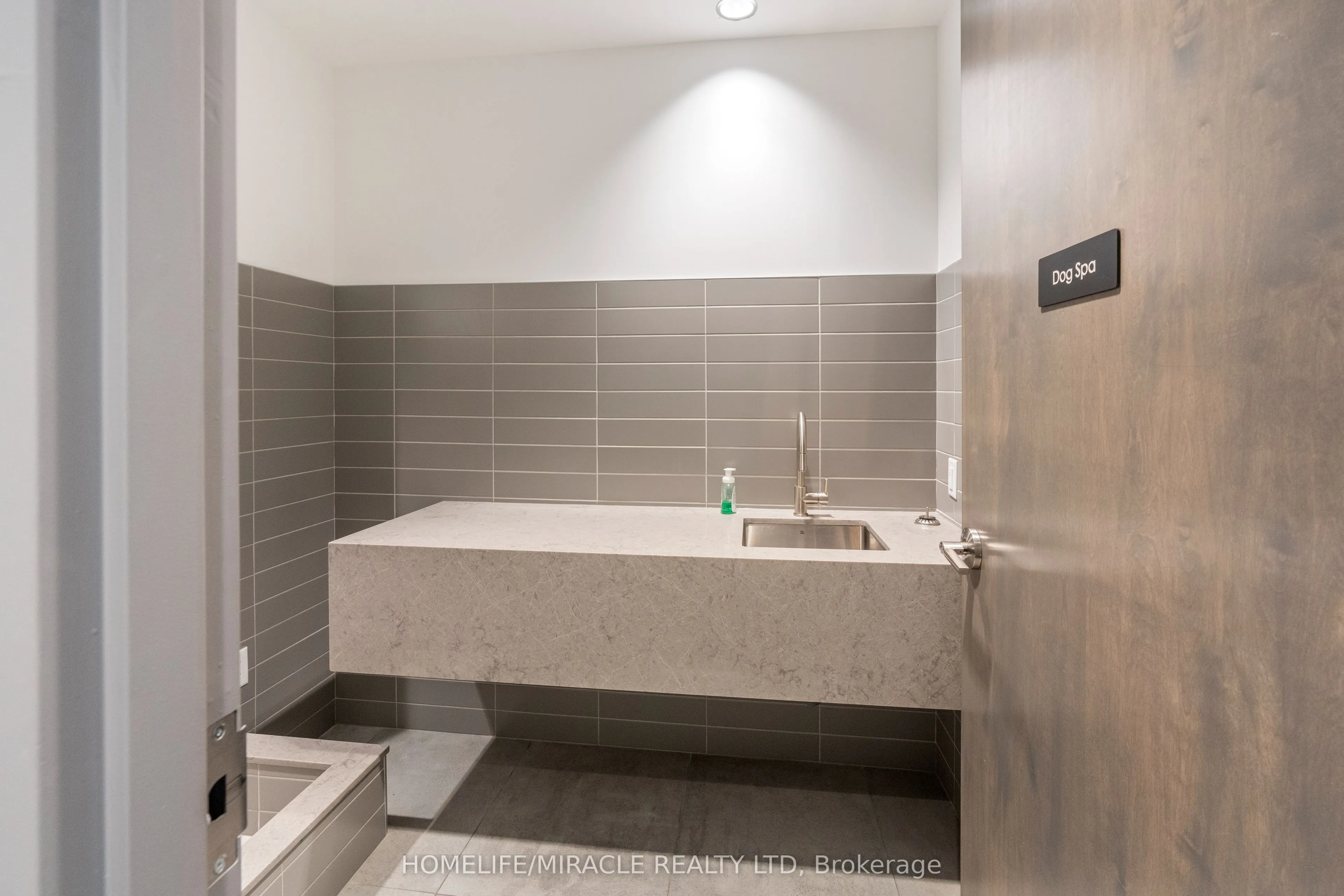 42 Mill Street #414