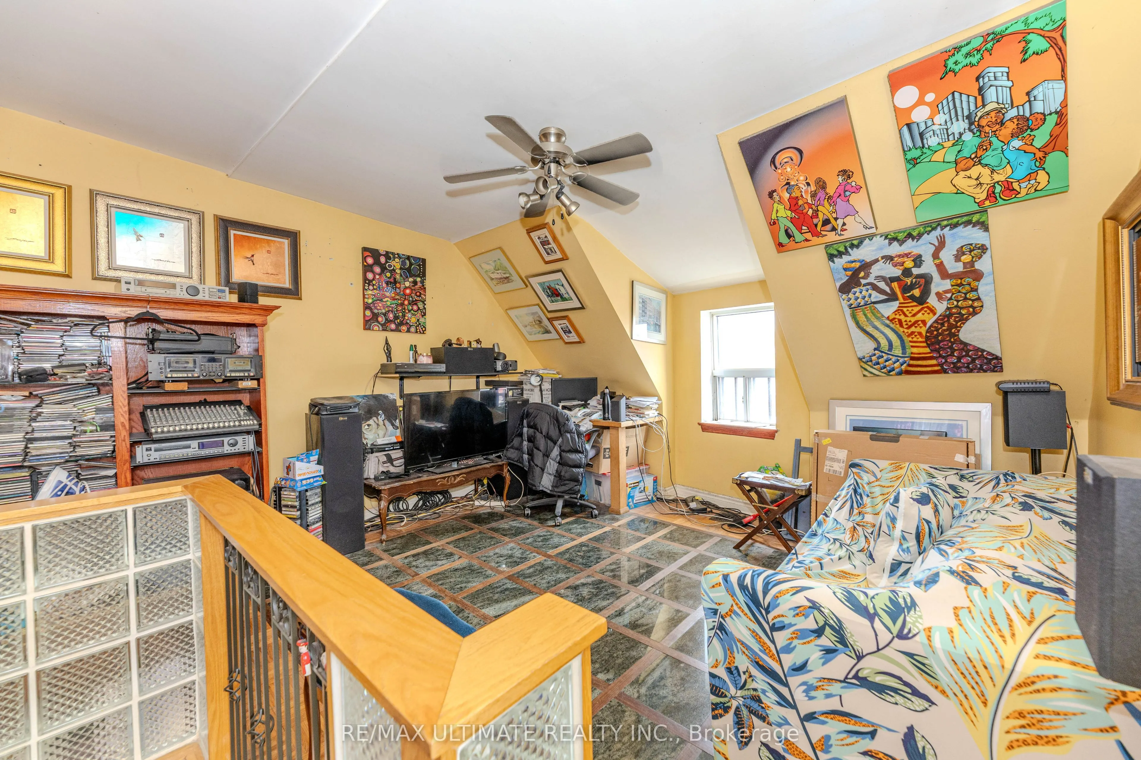 1261 Davenport Road