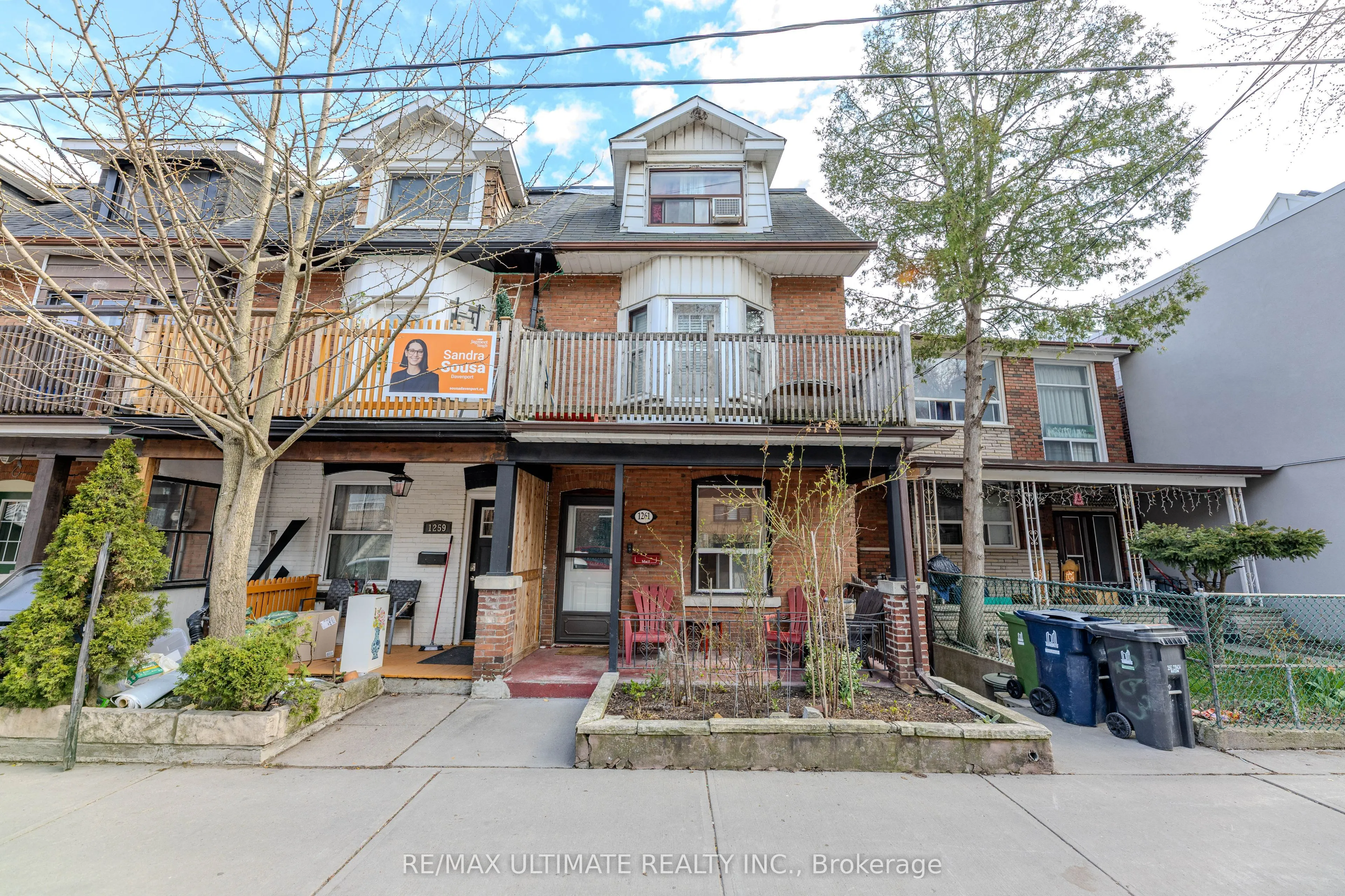 1261 Davenport Road