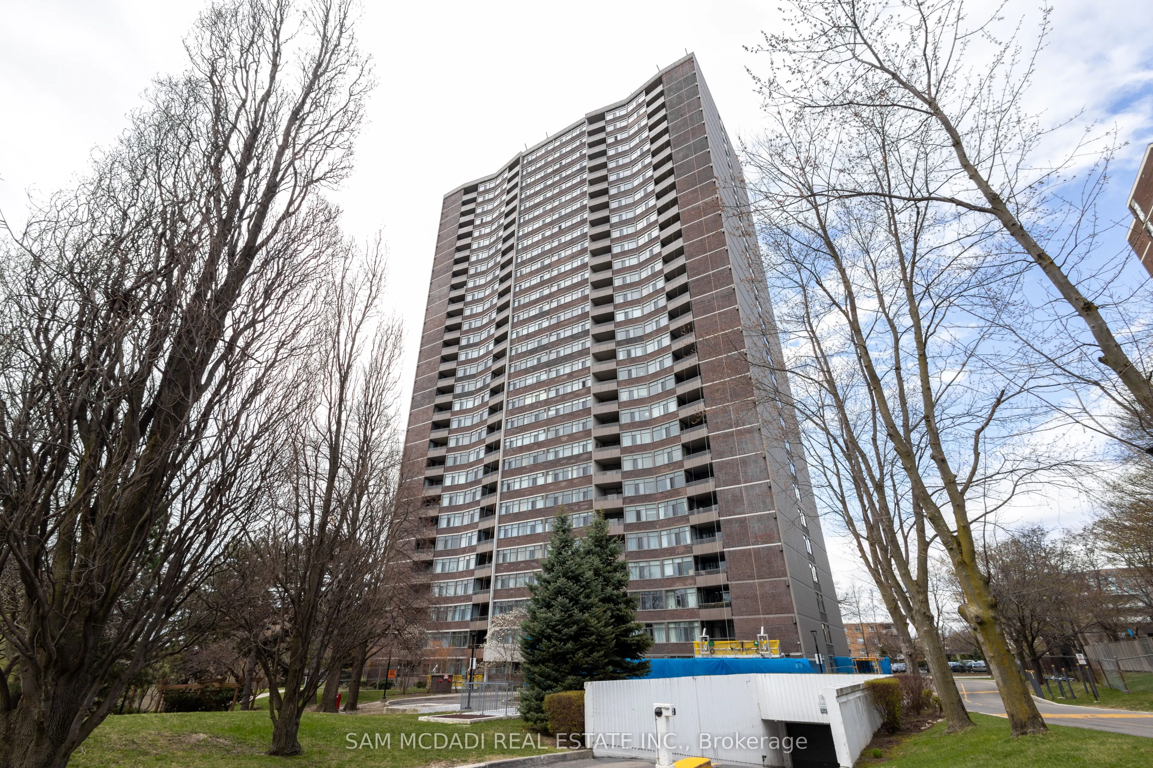 3100 Kirwin Avenue, #1606