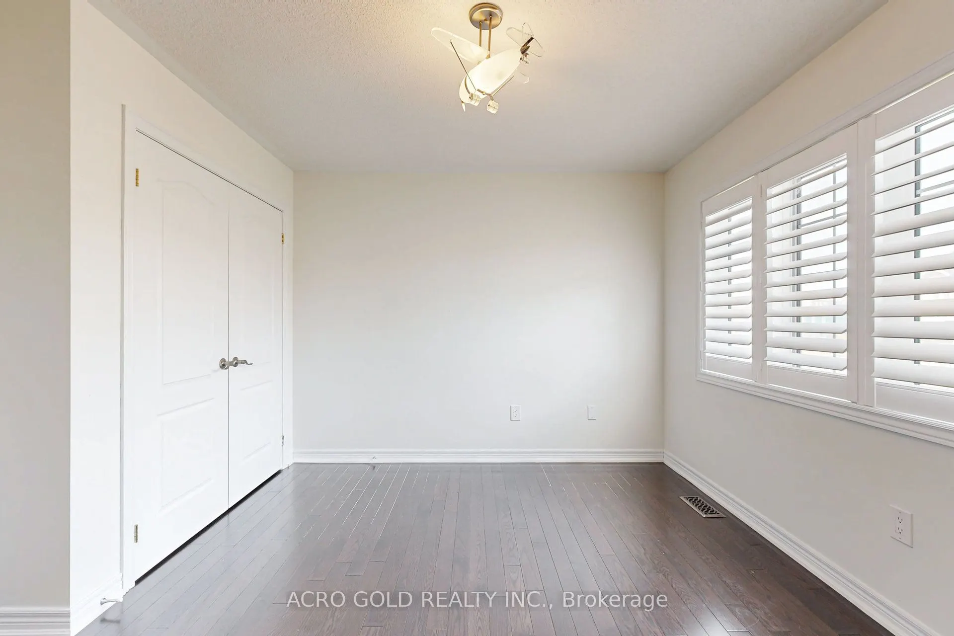 4681 Ray Lane