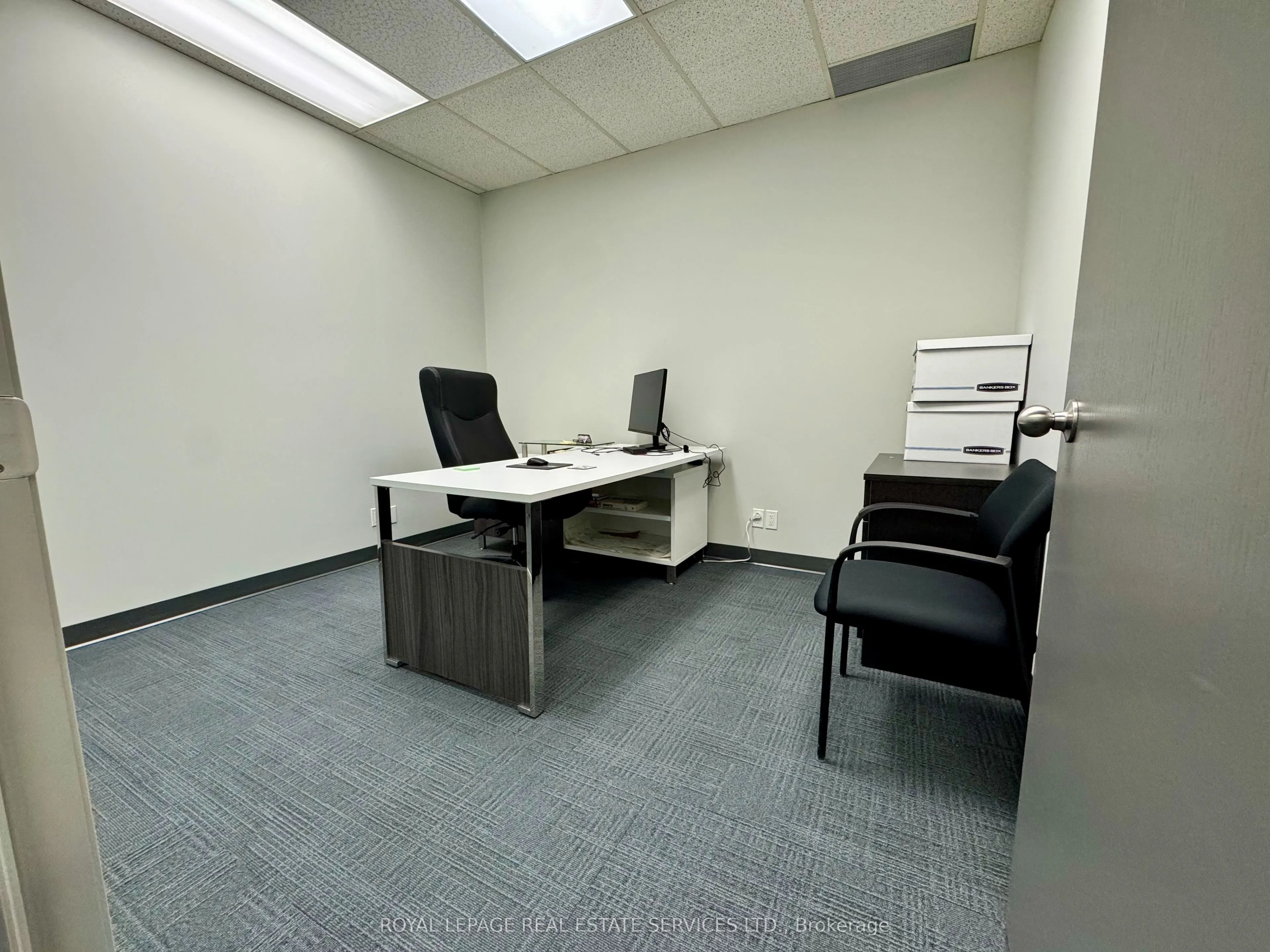 5401 Eglinton Avenue W, #105