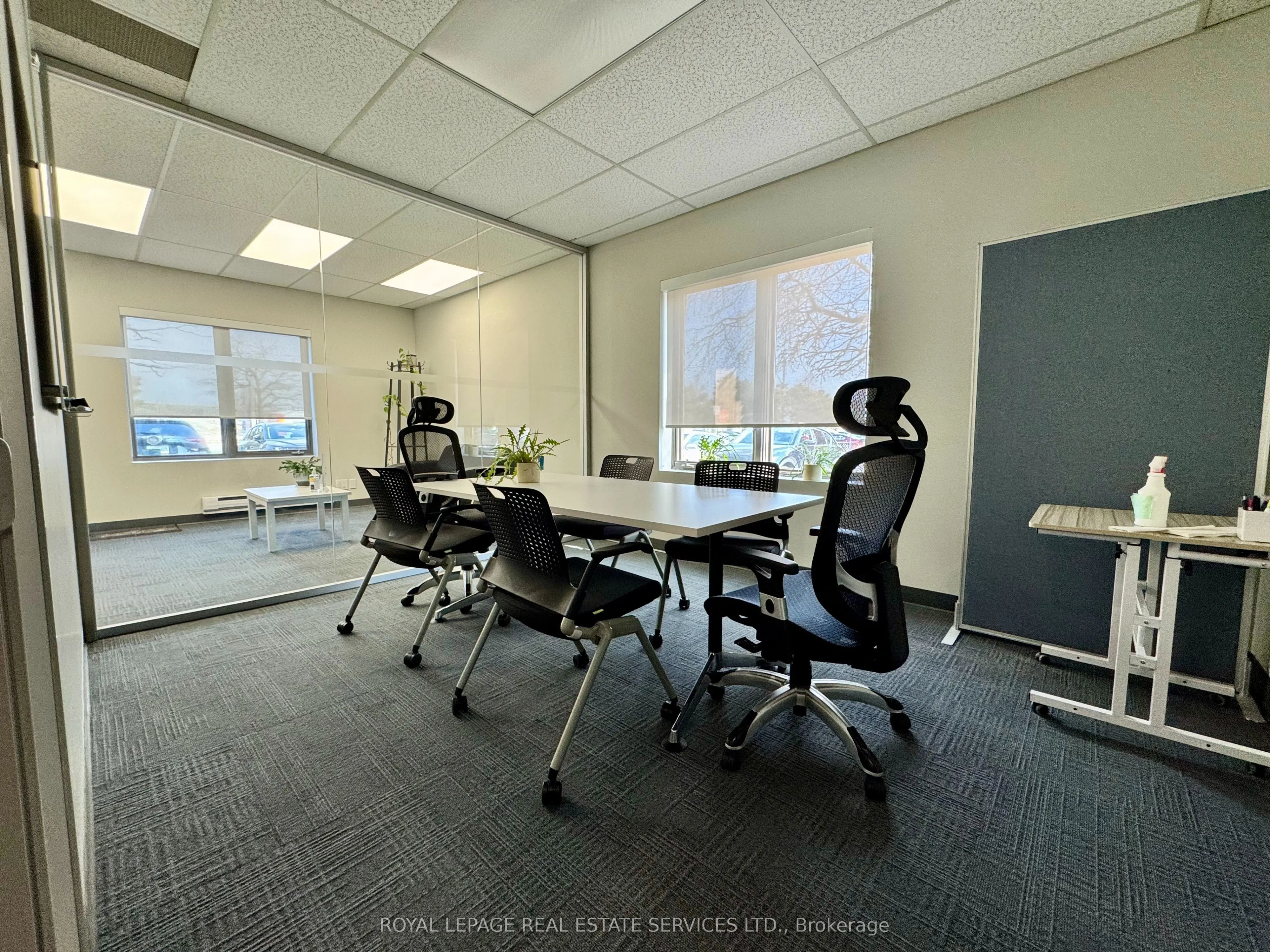 5401 Eglinton Avenue W, #105