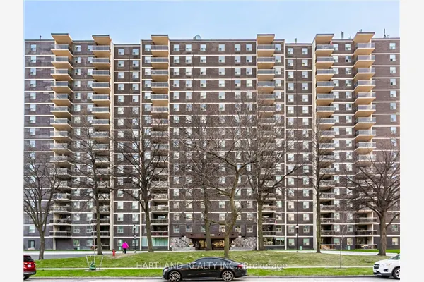 966 Inverhouse Drive, #701, Mississauga – 3 Bedroom Condo with 2 Bathroom