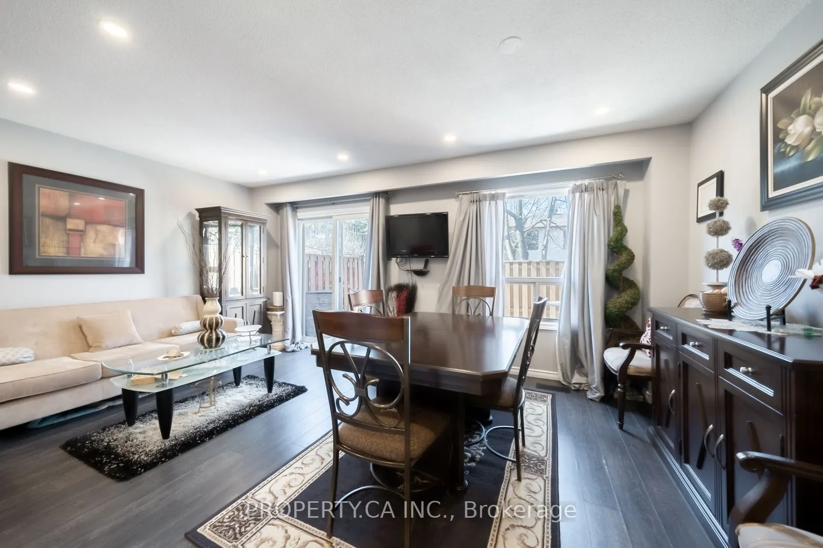 64 Dawson Crescent, #64