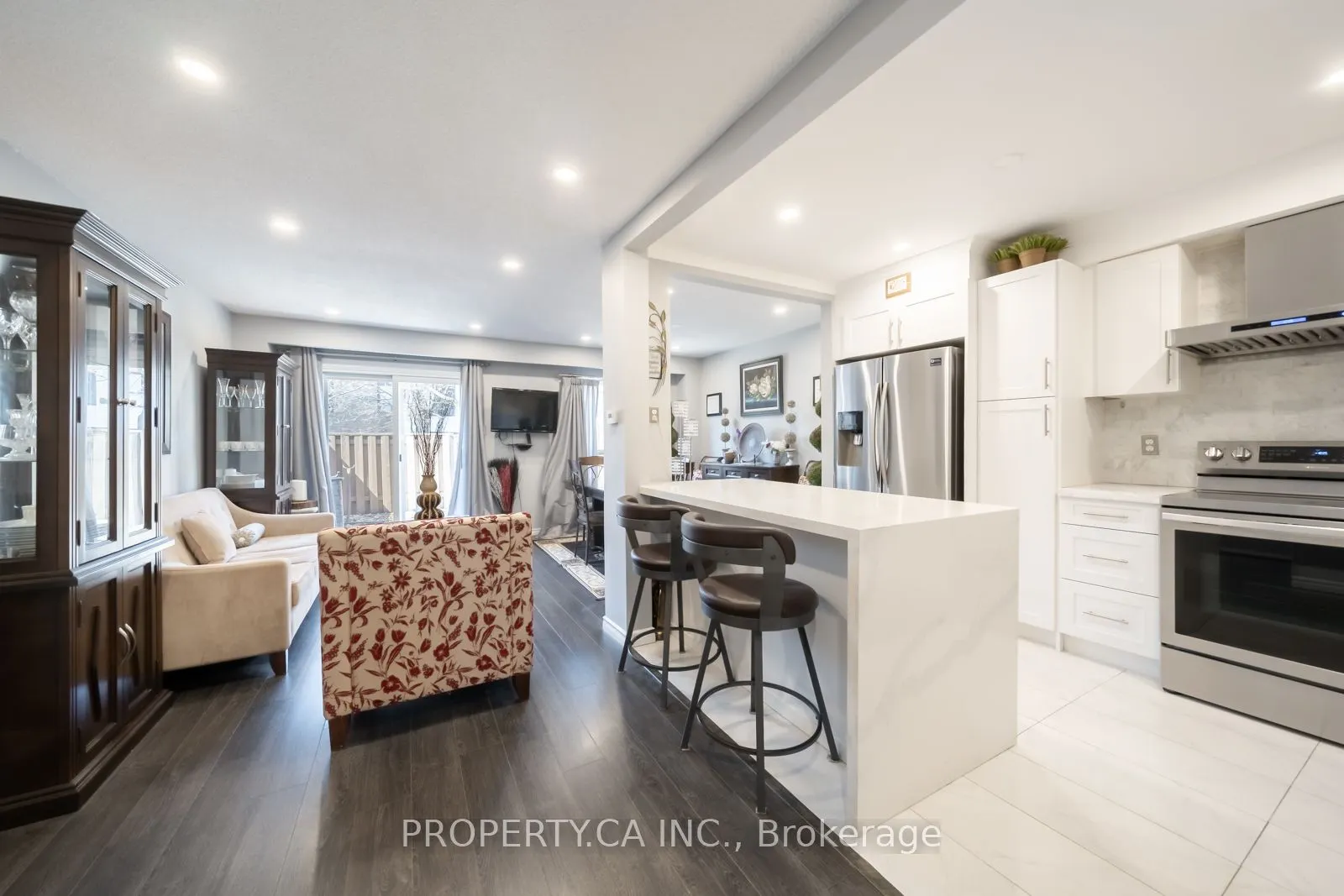 64 Dawson Crescent, #64