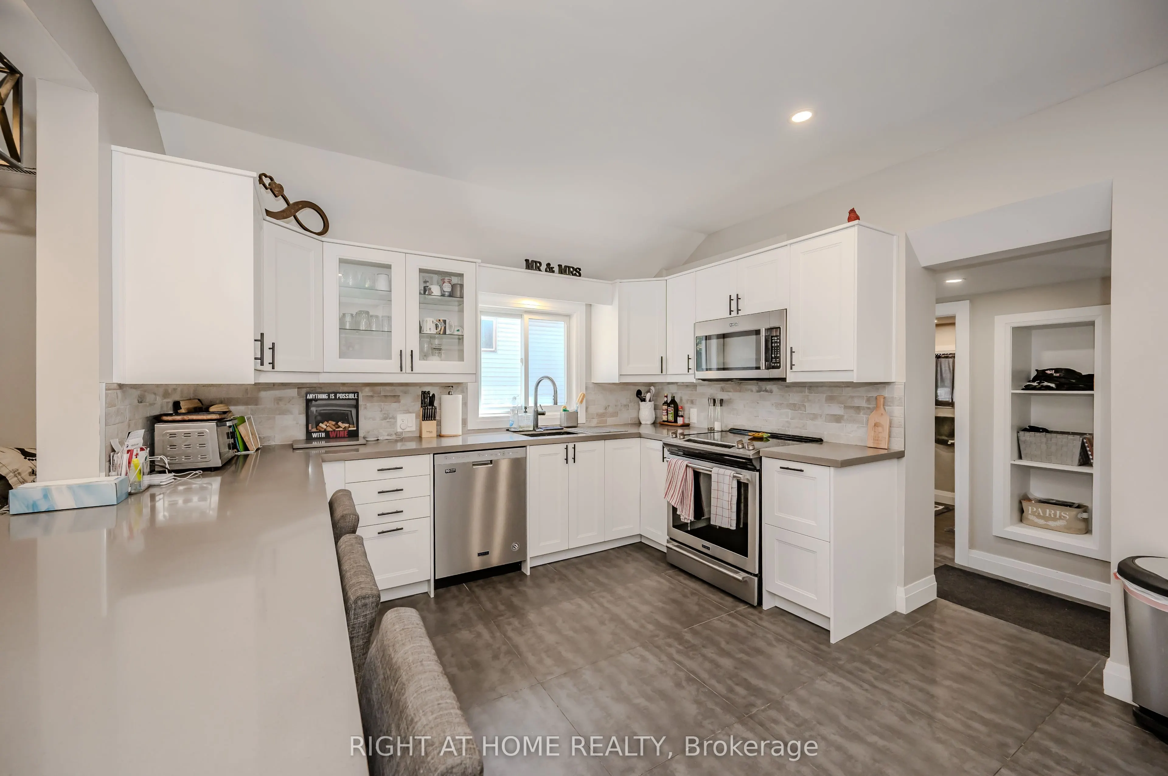 126 Poplar Avenue