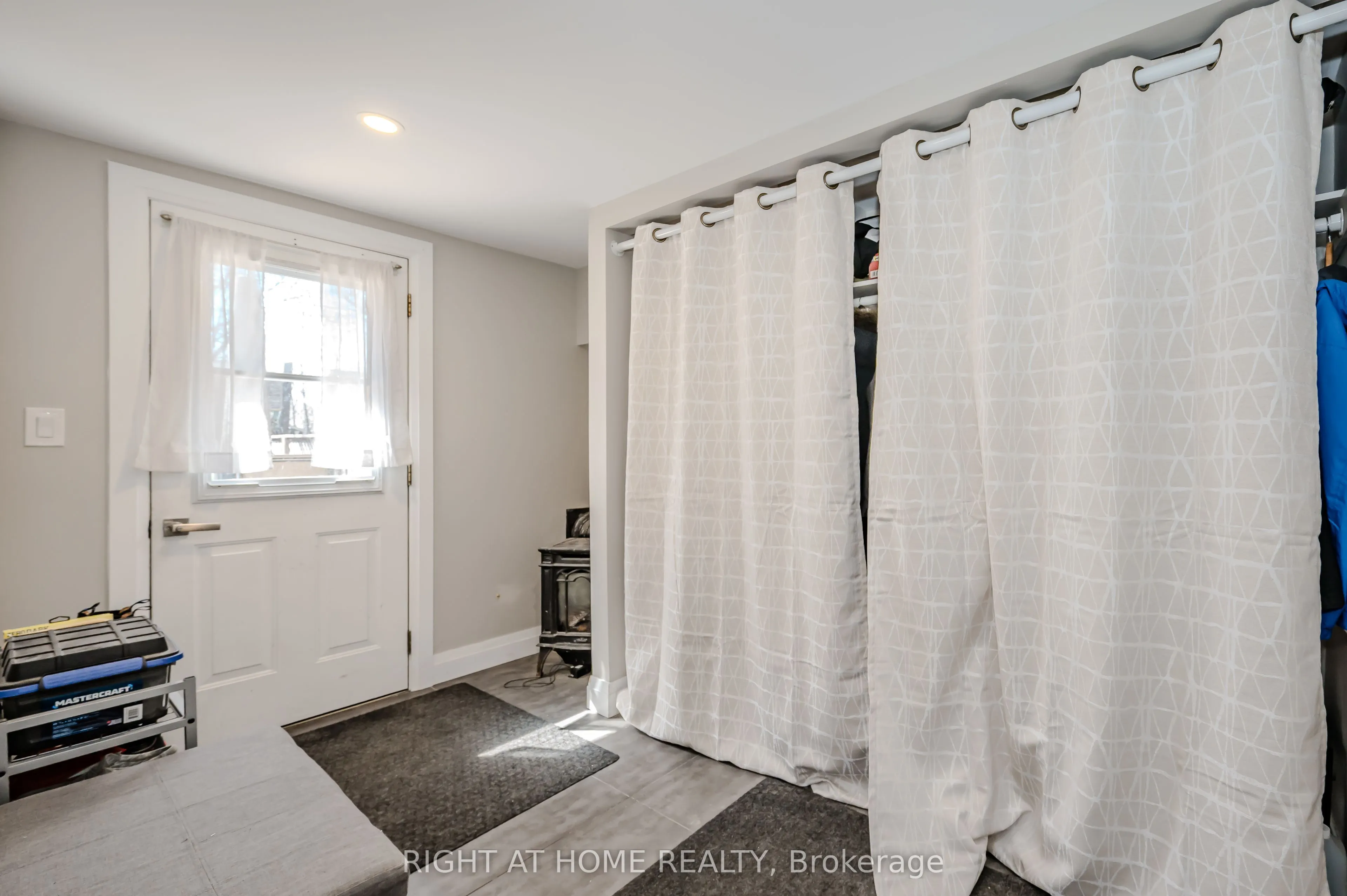 126 Poplar Avenue
