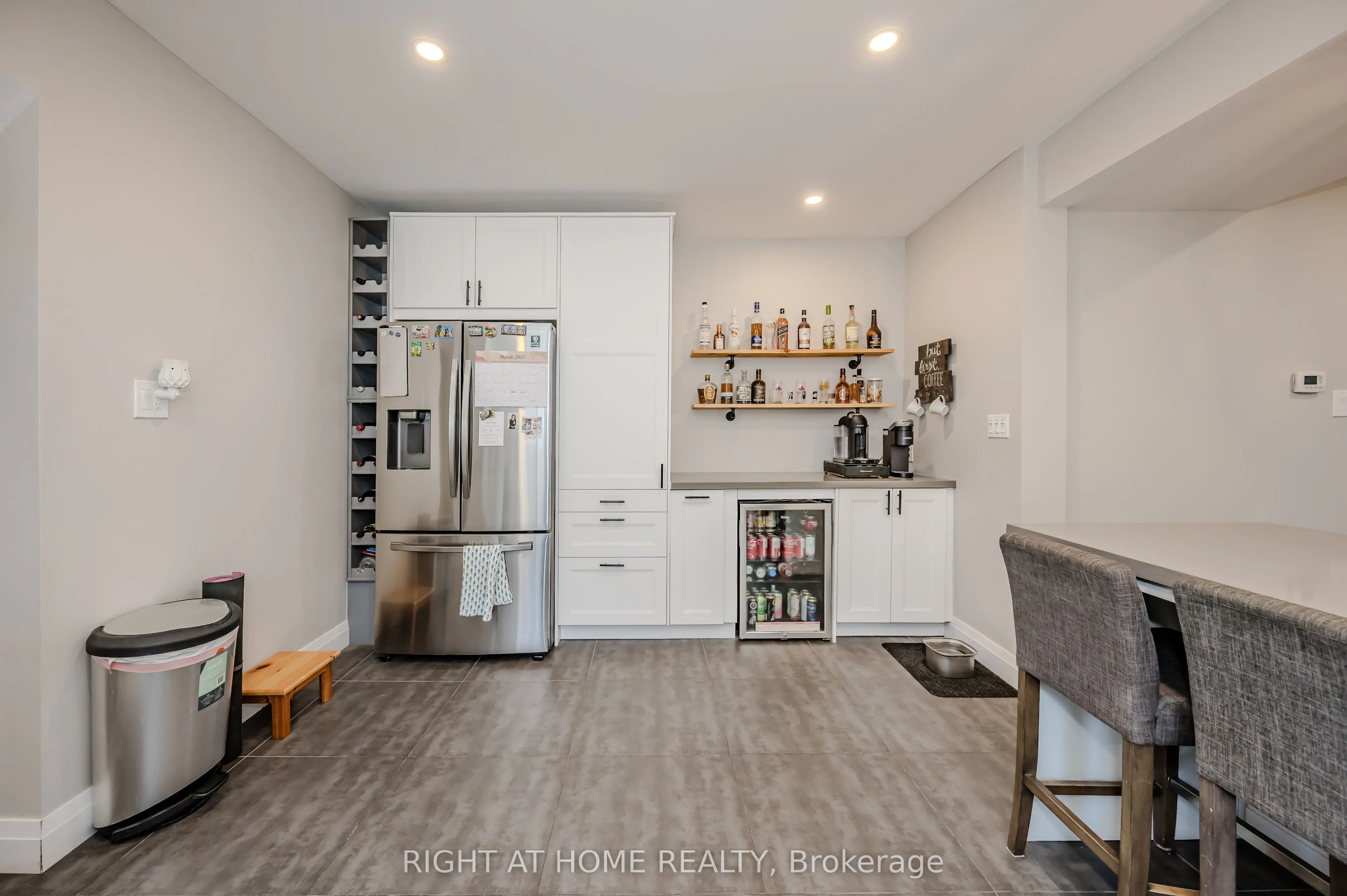 126 Poplar Avenue