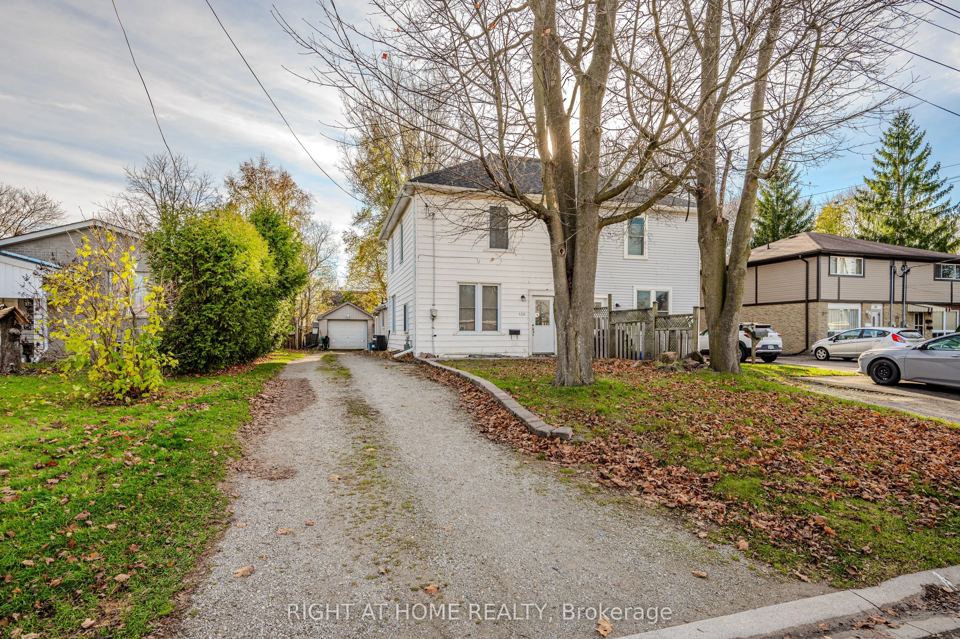 126 Poplar Avenue