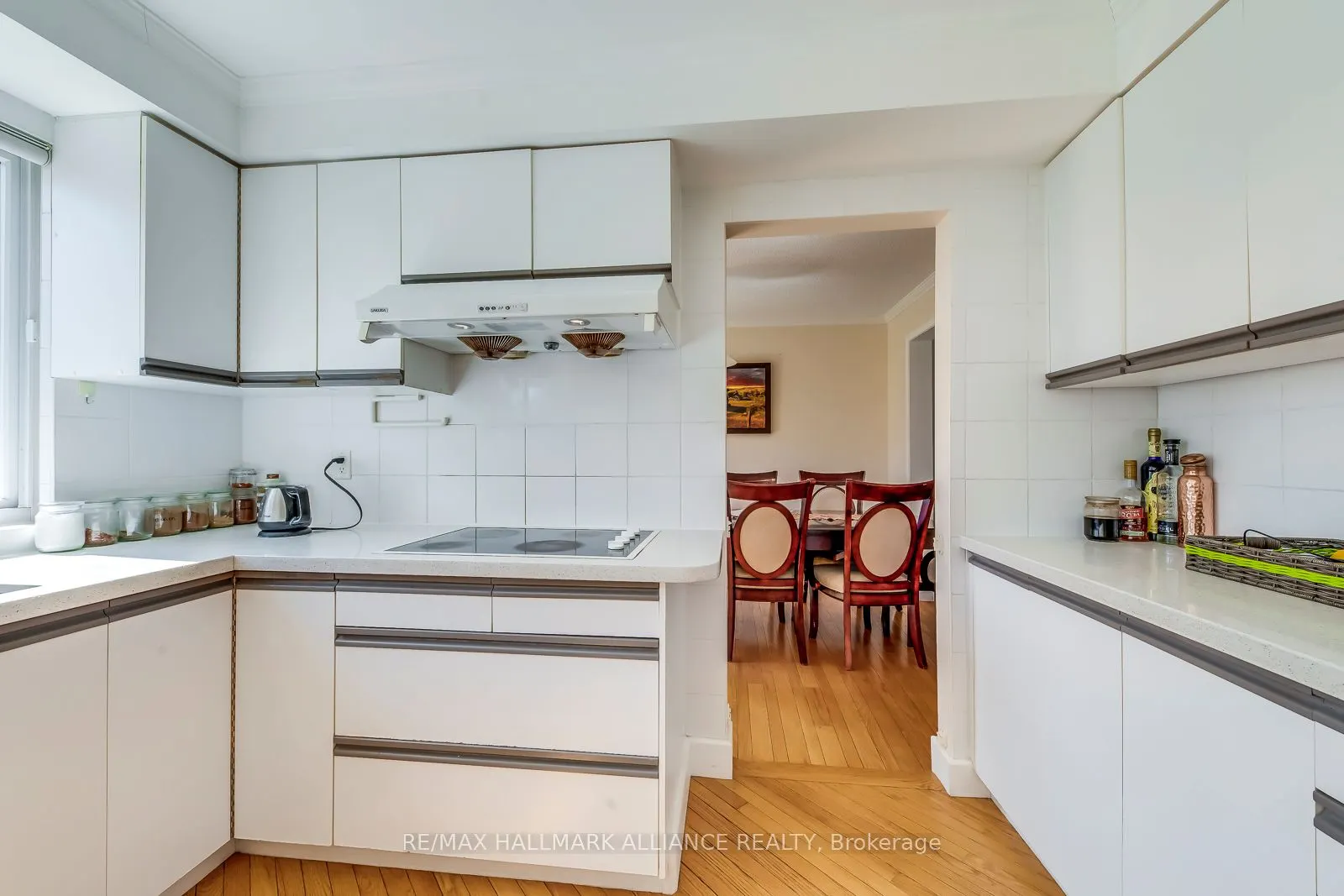 494 Chartwell Road