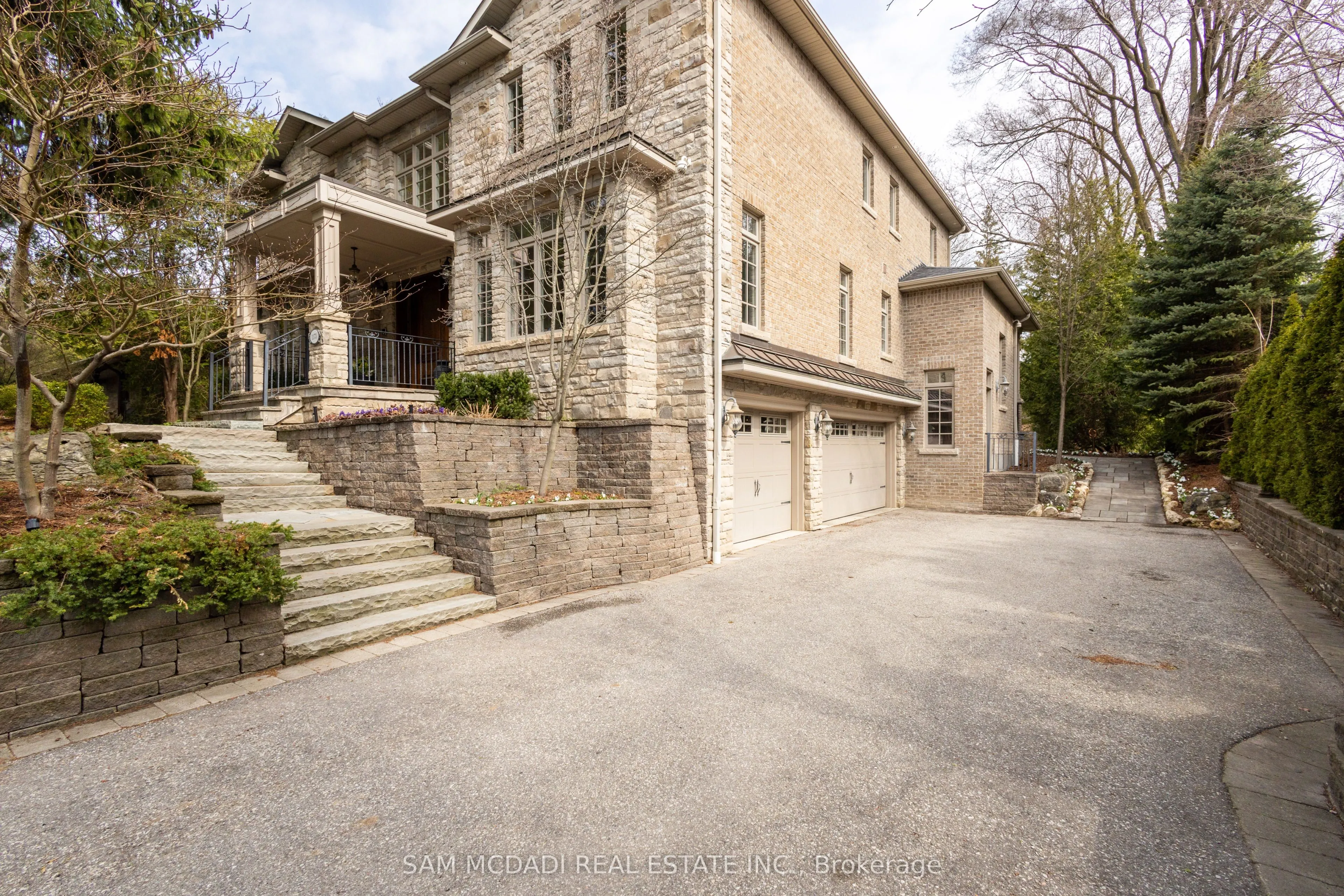 1173 Woodeden Drive