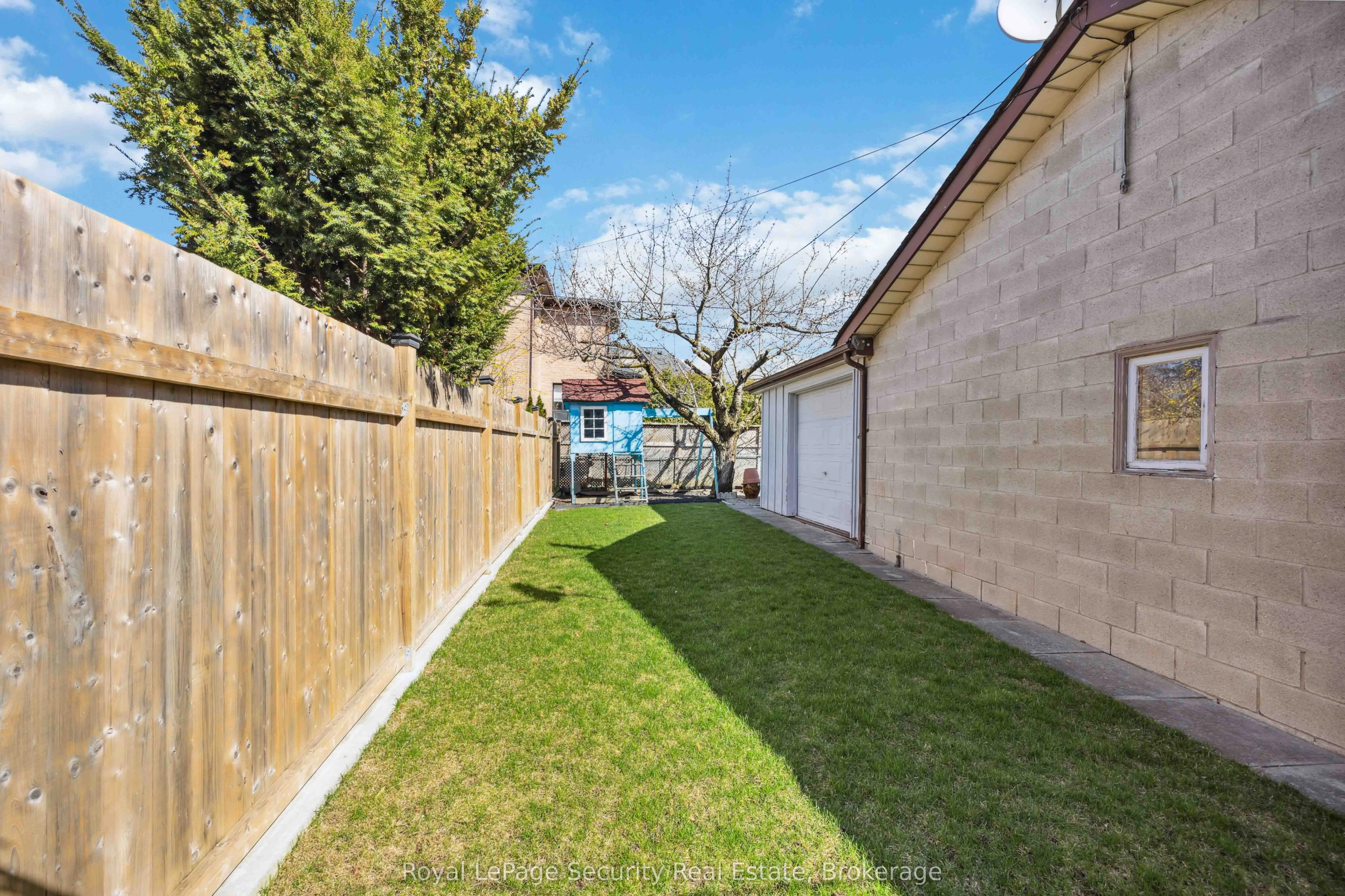 1006 Briar Hill Avenue