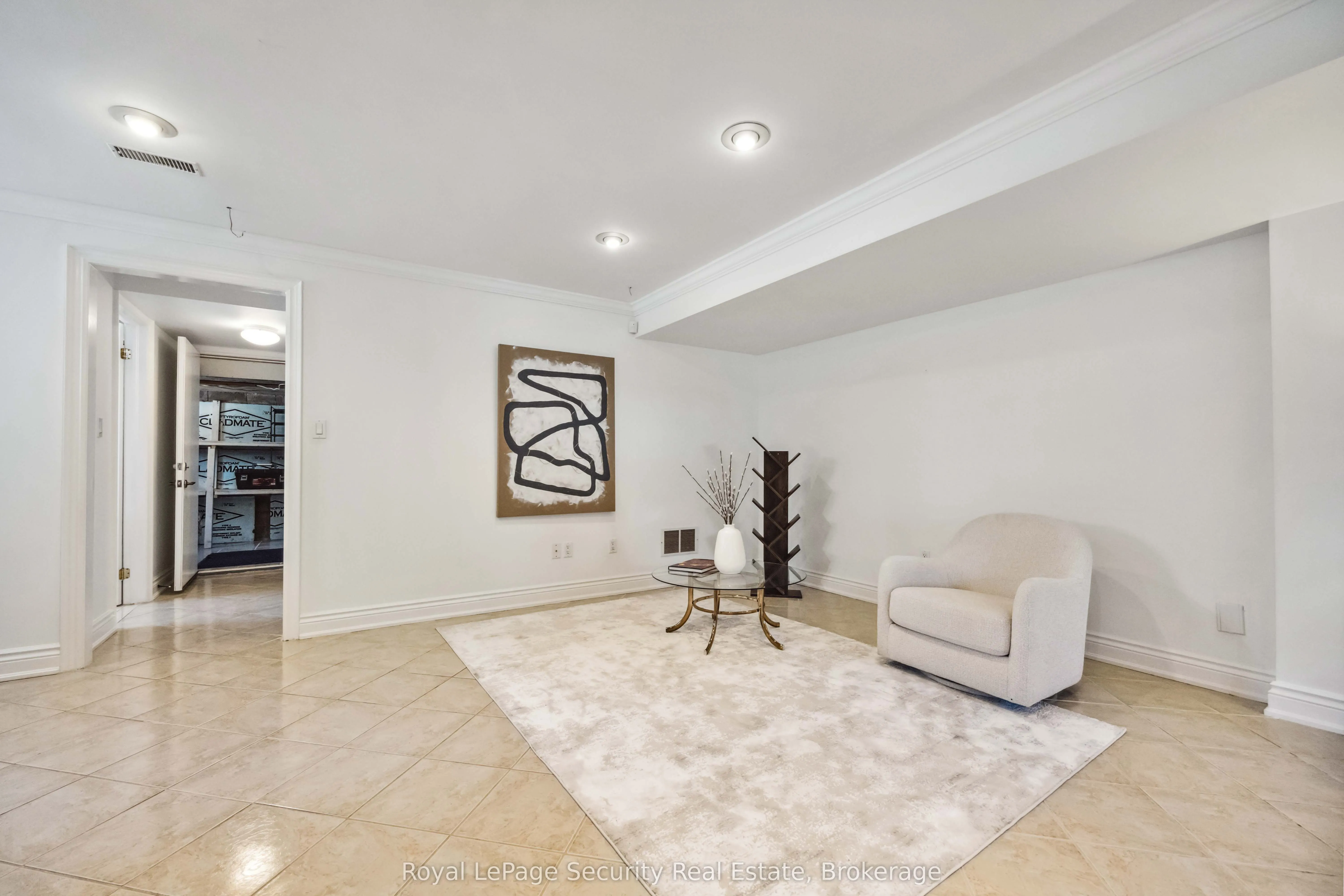 1006 Briar Hill Avenue