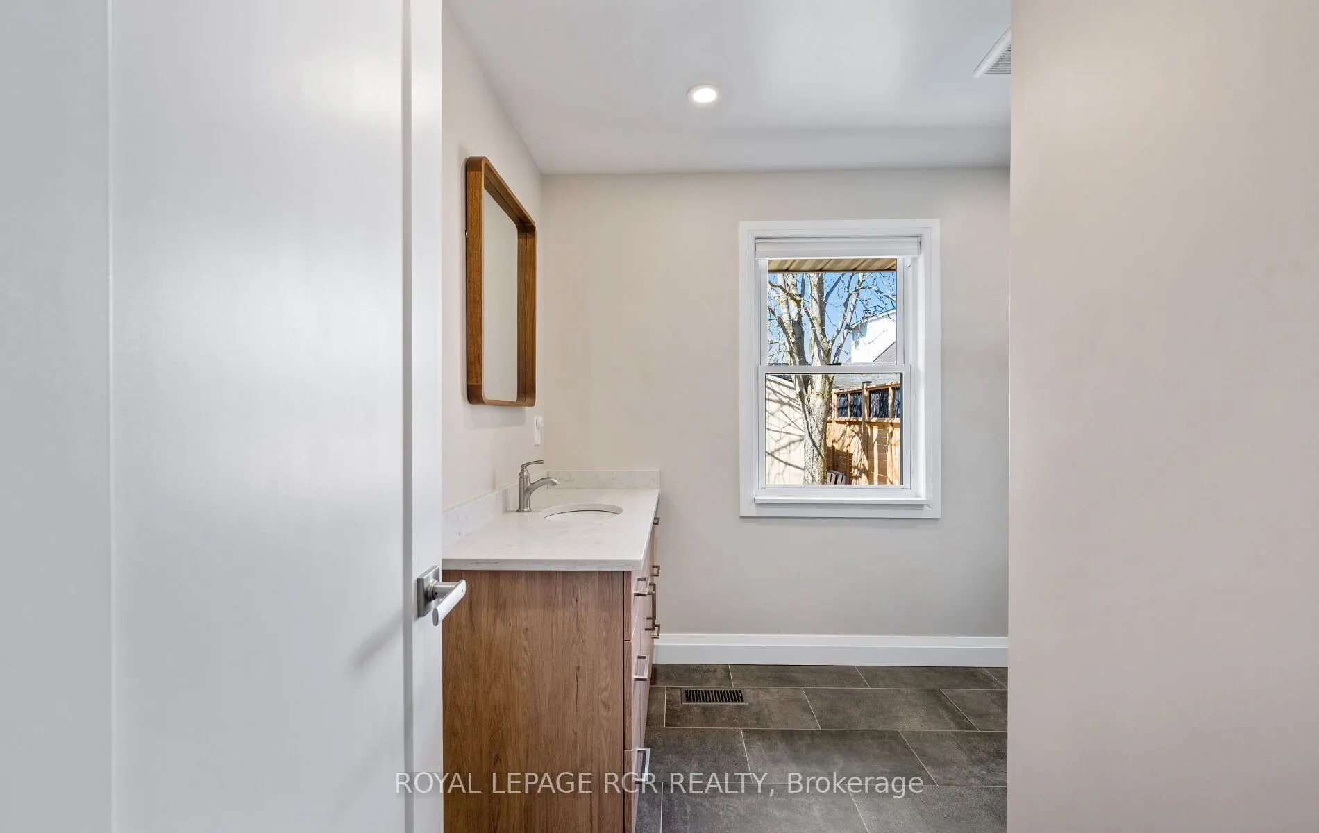 10 Faulkner Street