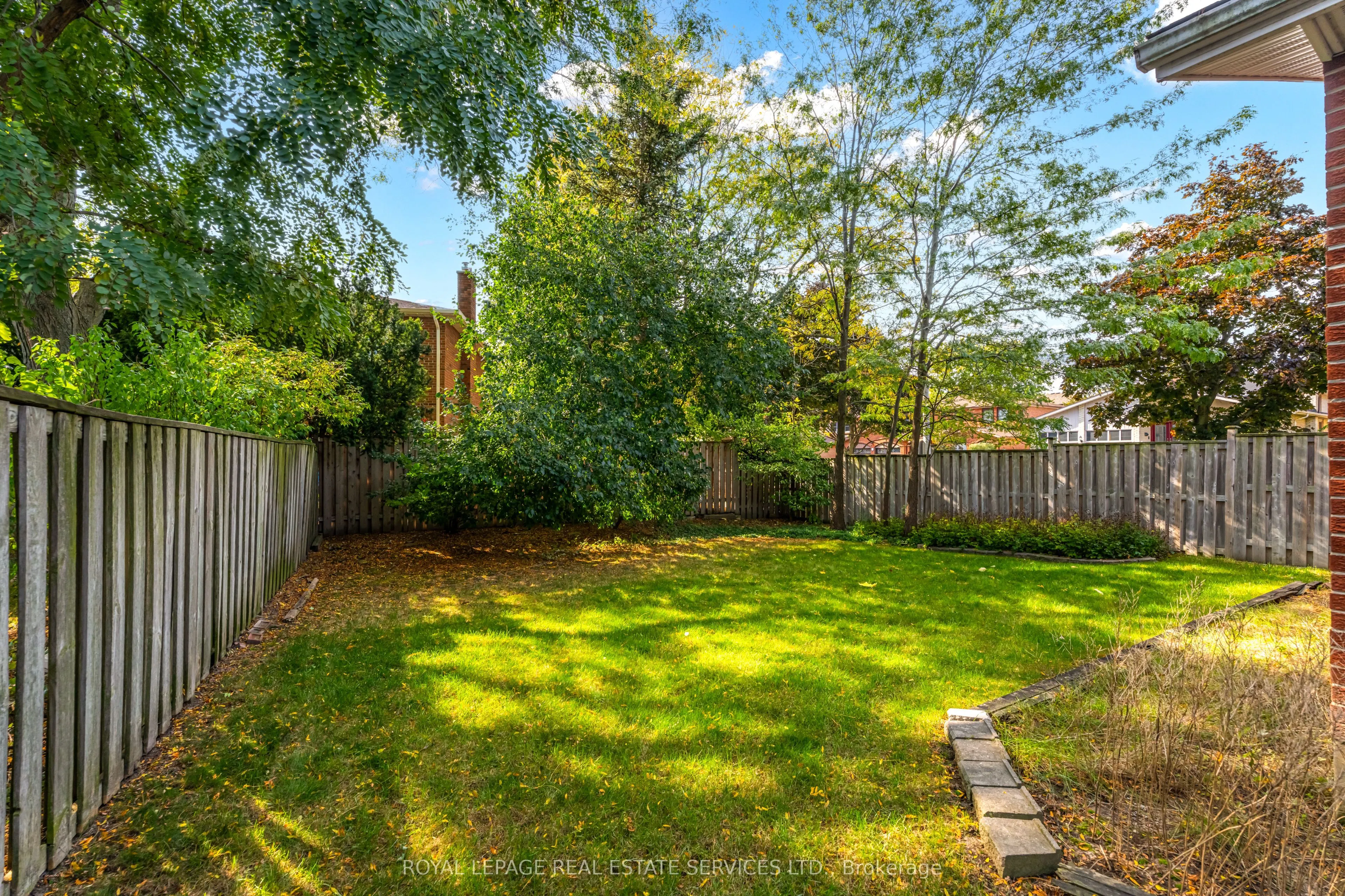 716 Cameron Court