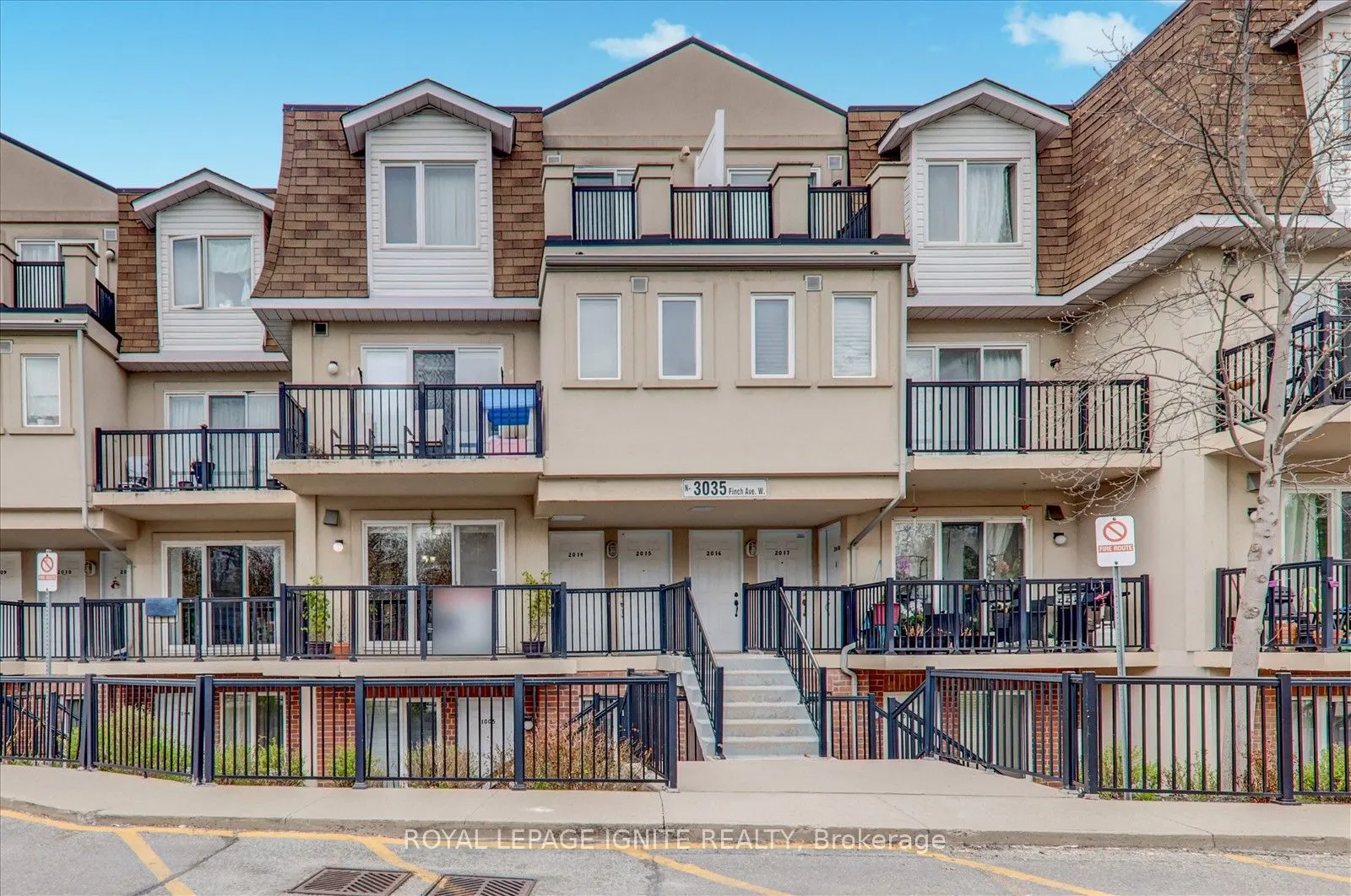 3035 Finch Avenue, #2013