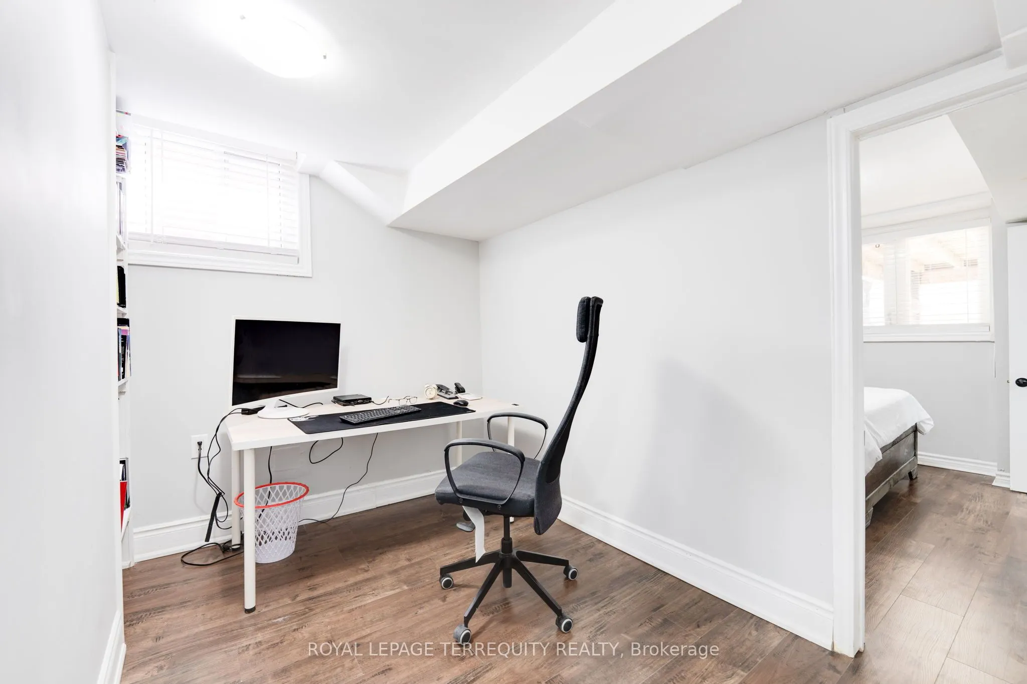 4242 Petersburg Crescent