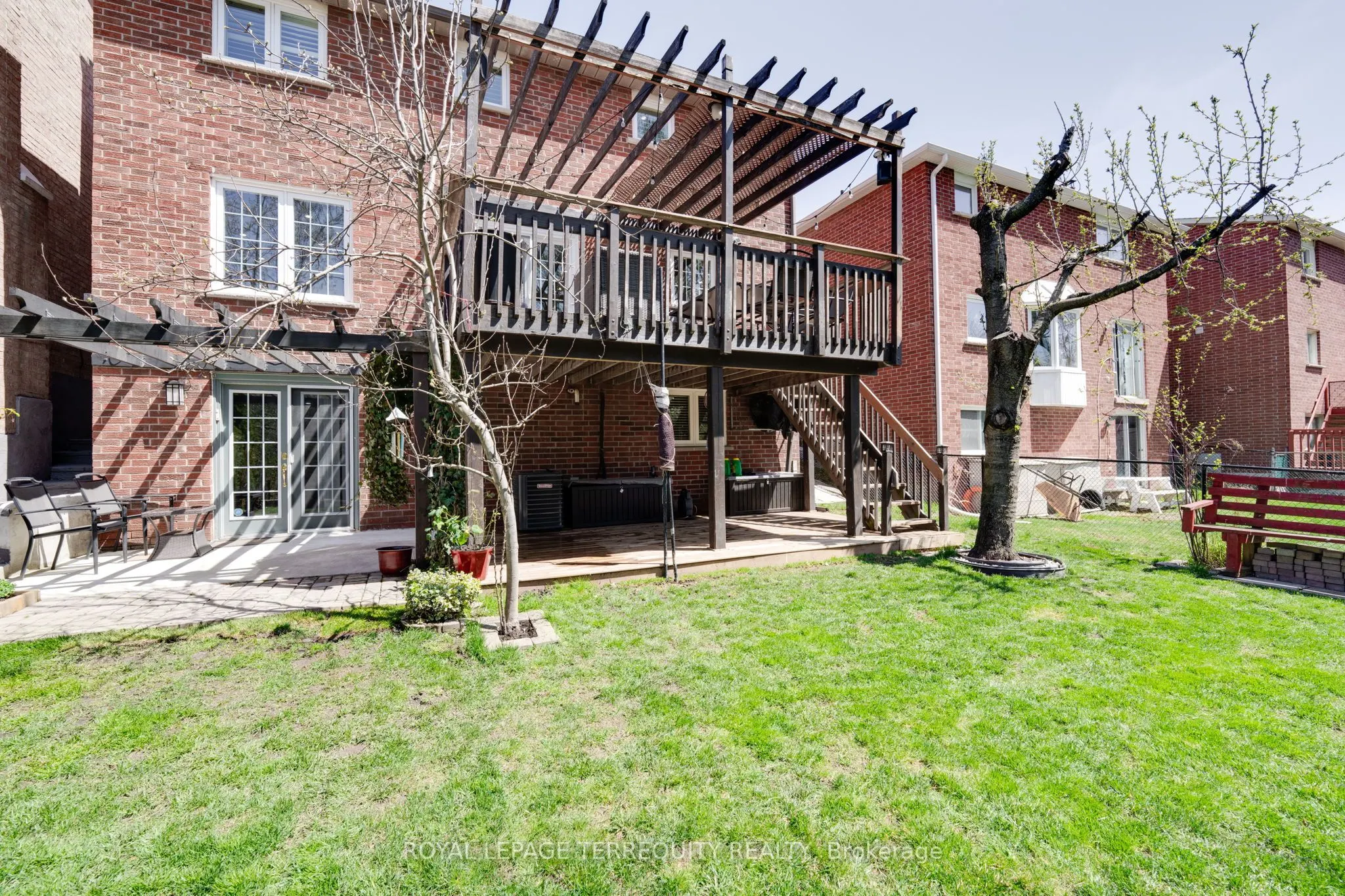 4242 Petersburg Crescent