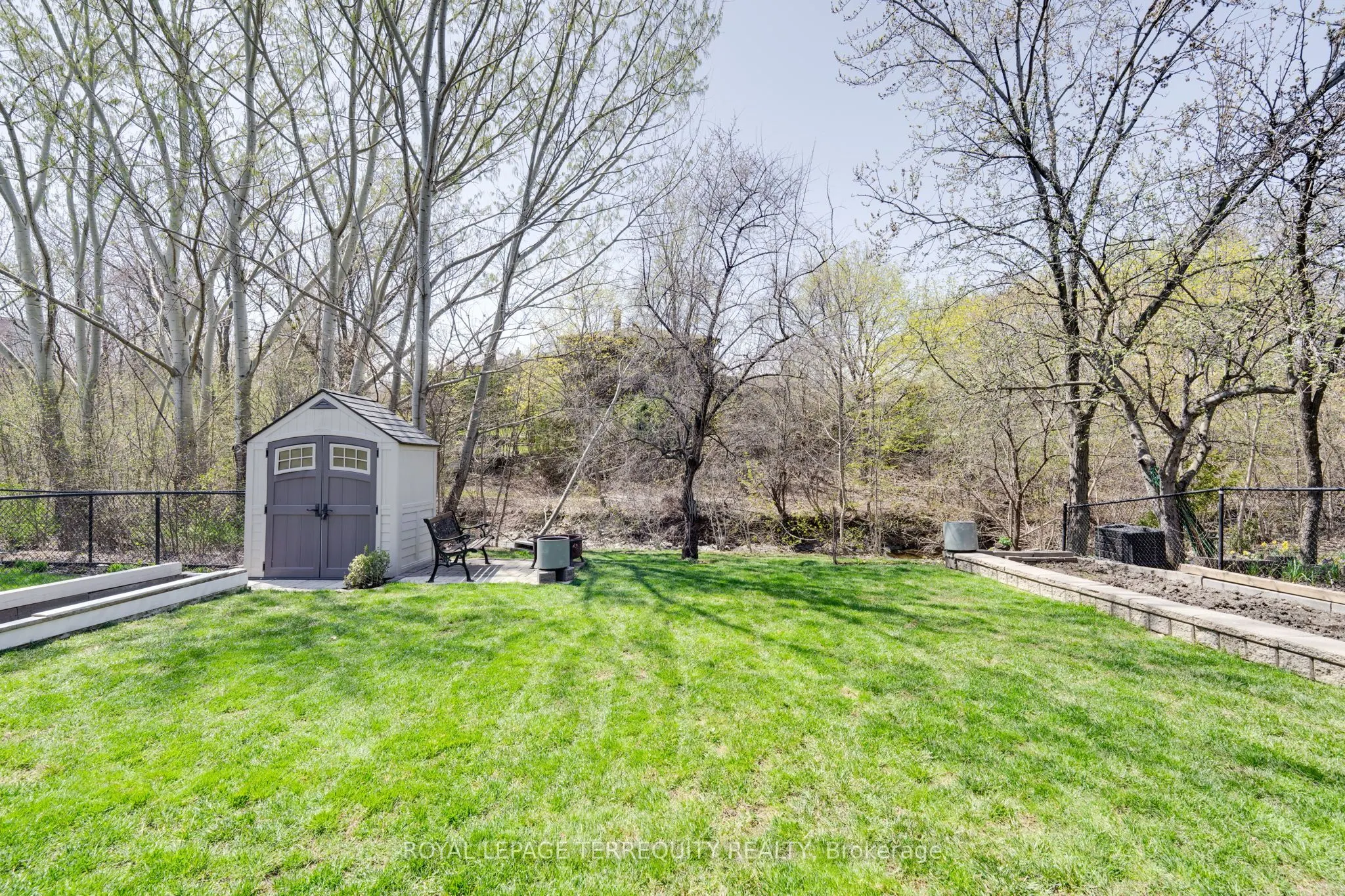 4242 Petersburg Crescent